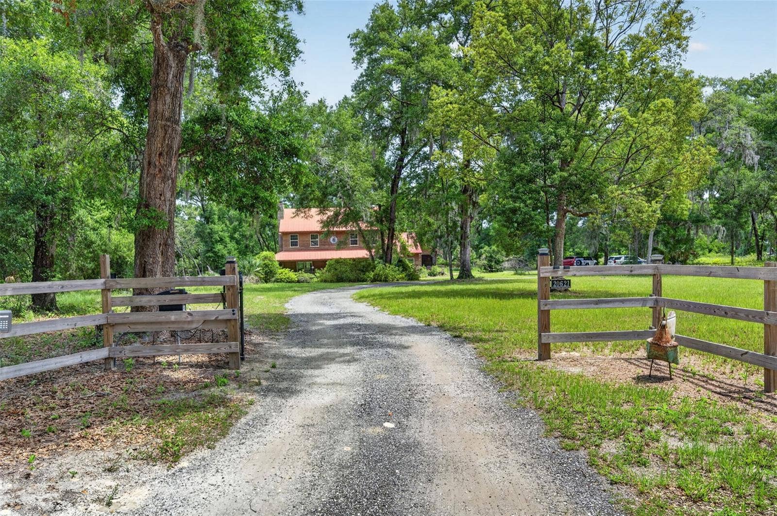 20621 SHADY OAK LANE, Eustis, FL 32736 20621 SHADY OAK LANE, Eustis, FL 32736
