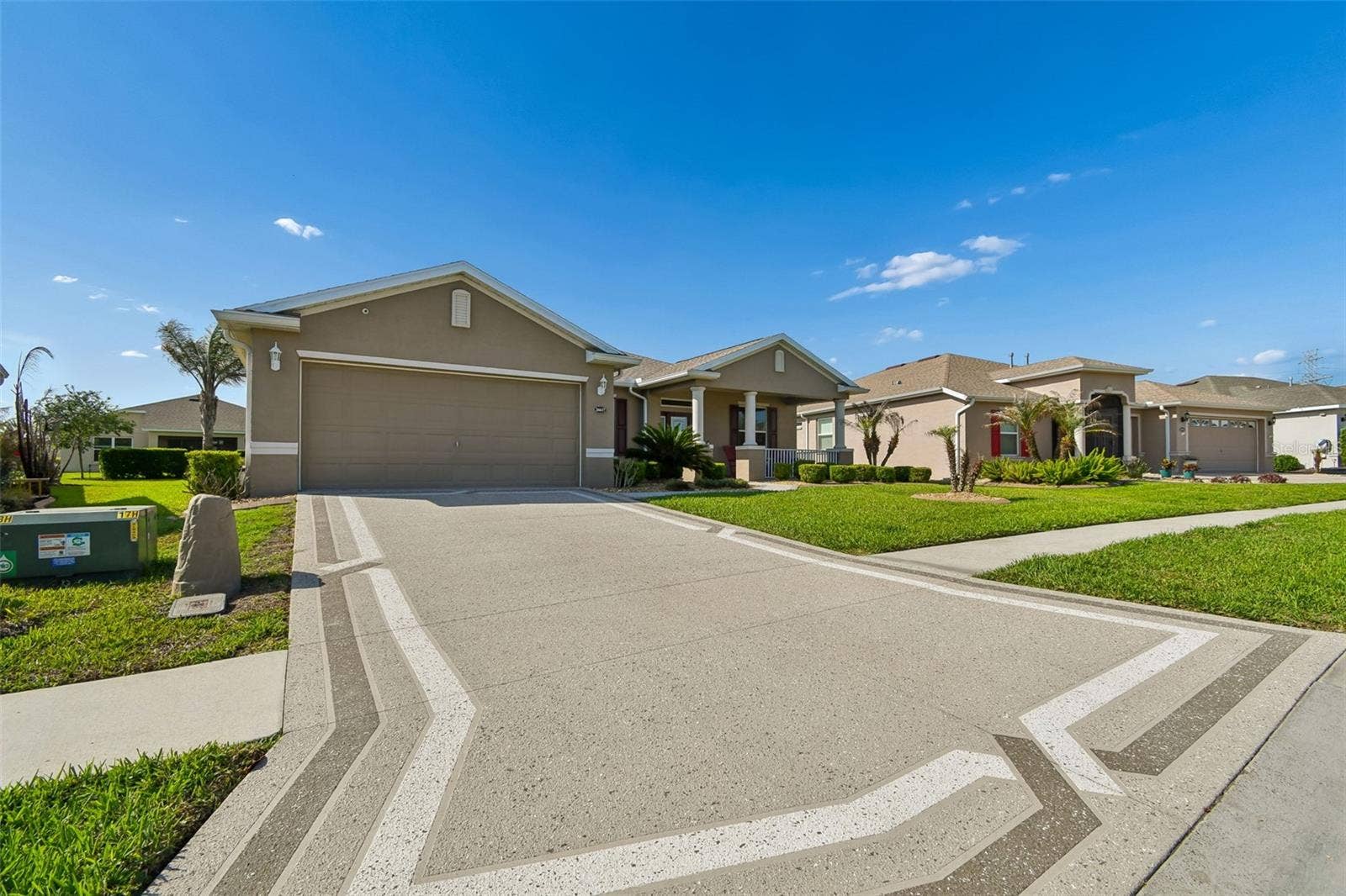 26617 OTTER CREEK LANE, Leesburg, FL 34748 26617 OTTER CREEK LANE, Leesburg, FL 34748