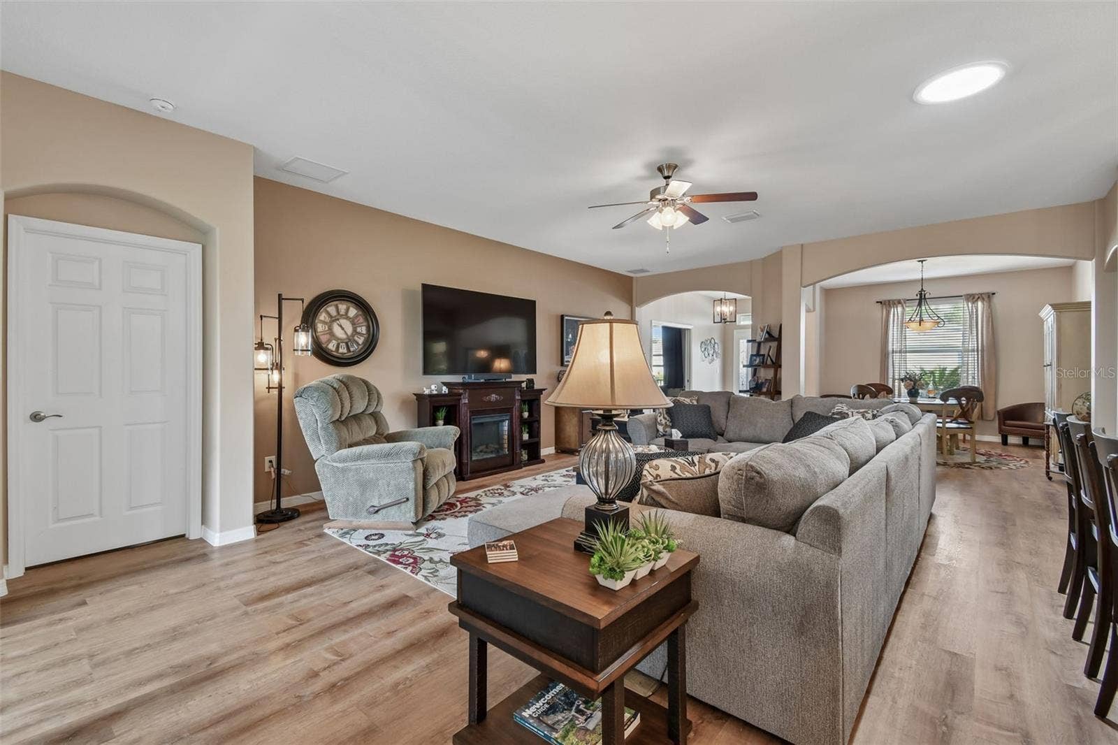 26617 OTTER CREEK LANE, Leesburg, FL 34748 26617 OTTER CREEK LANE, Leesburg, FL 34748