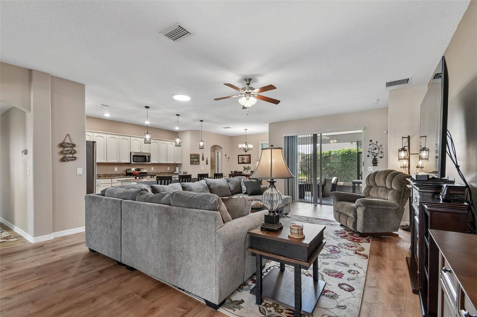 26617 OTTER CREEK LANE, Leesburg, FL 34748 26617 OTTER CREEK LANE, Leesburg, FL 34748