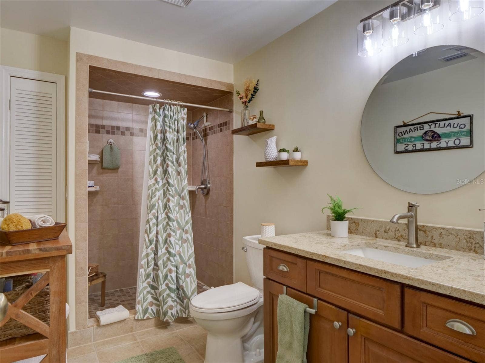 100 S TREMAIN STREET, #G2, Mount Dora, FL 32757 Primary Bathroom: Step-in Shower
