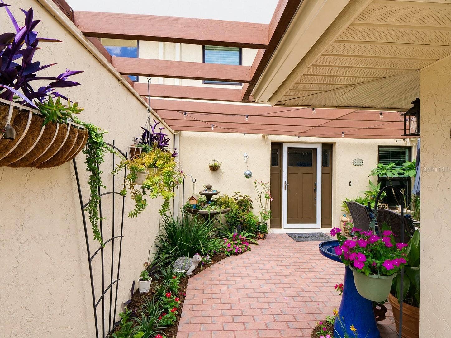 100 S TREMAIN STREET, #G2, Mount Dora, FL 32757 100 S TREMAIN STREET, #G2, Mount Dora, FL 32757