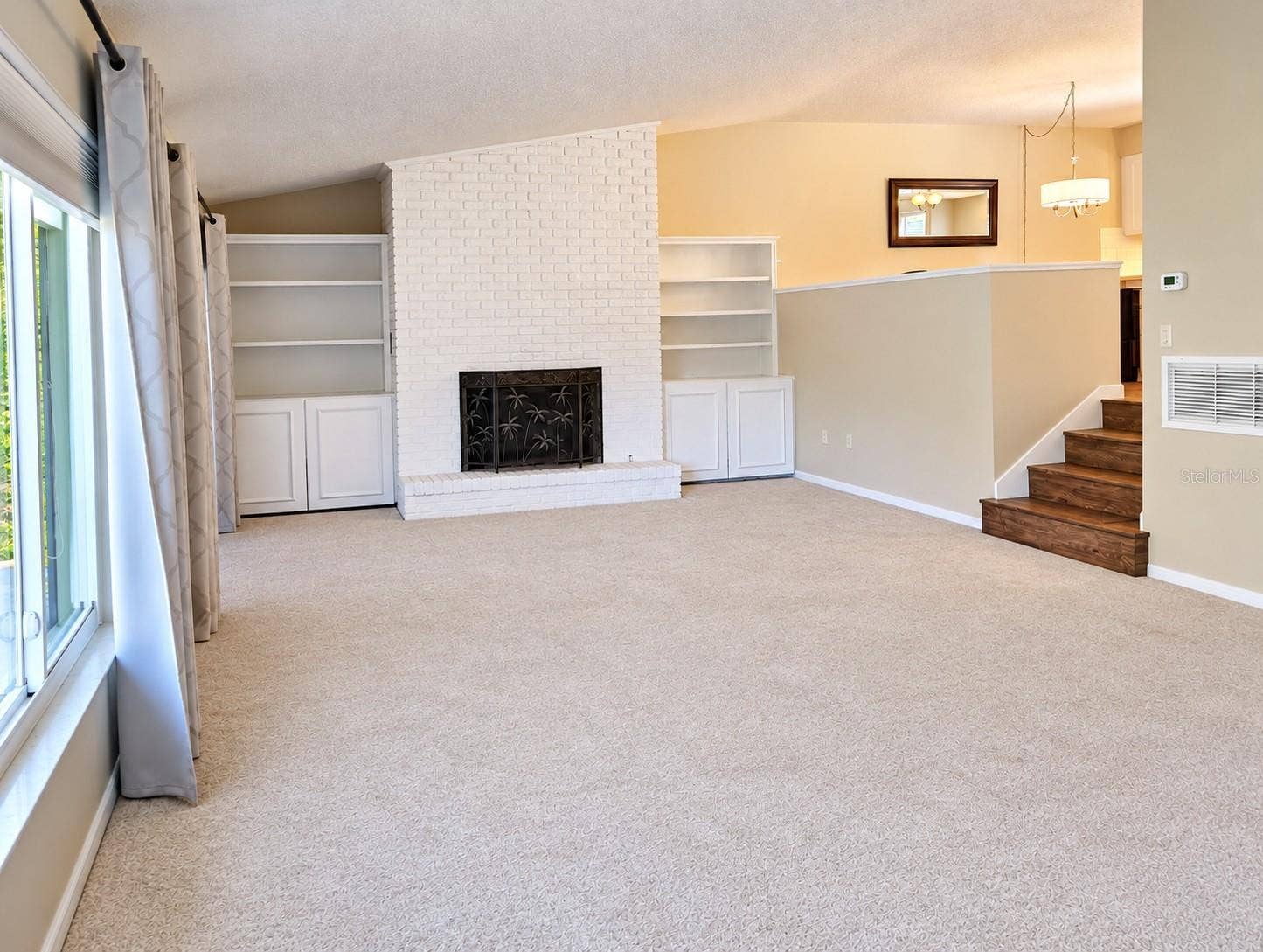 100 S TREMAIN STREET, #G2, Mount Dora, FL 32757 Living Room