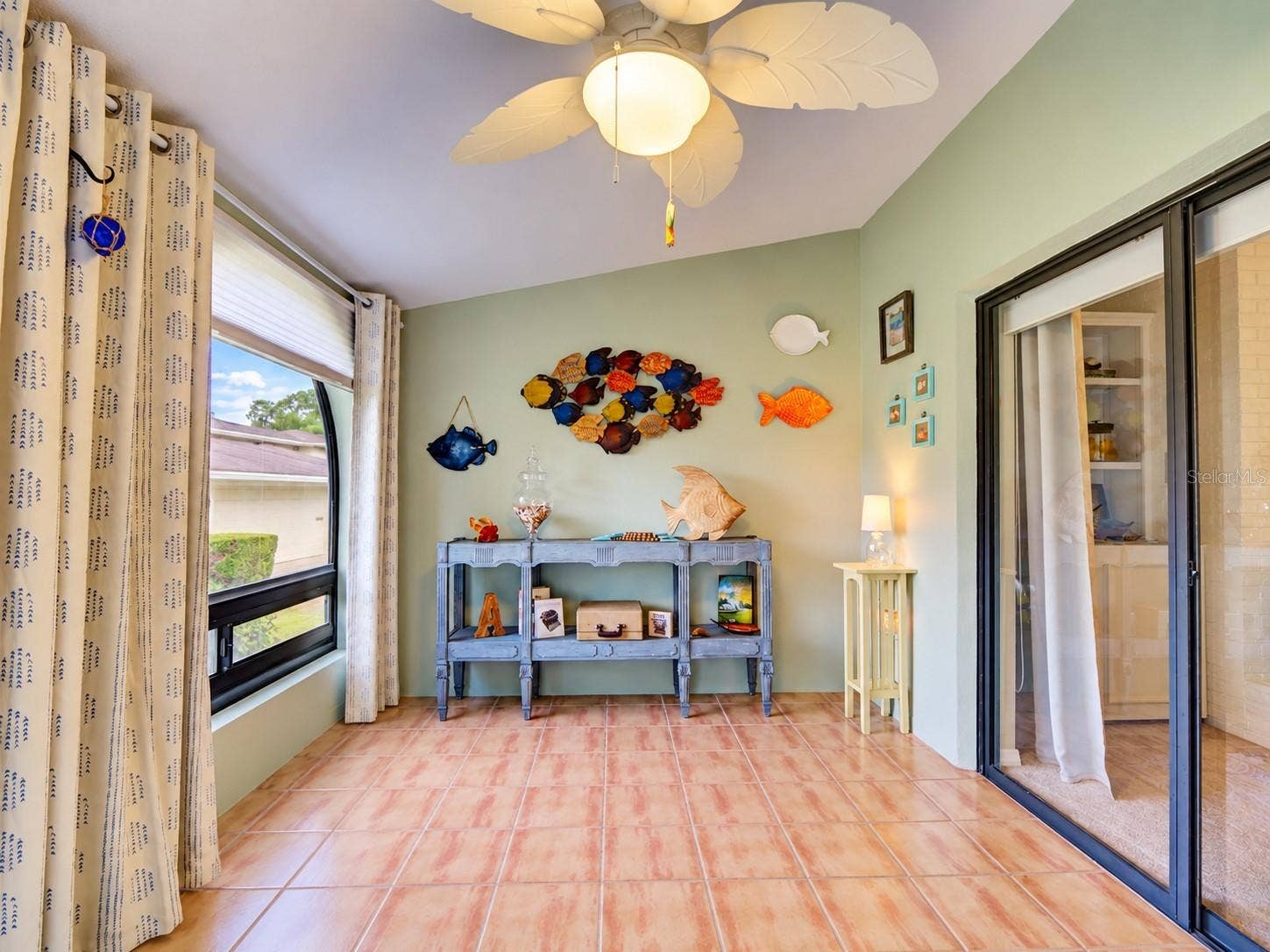 100 S TREMAIN STREET, #G2, Mount Dora, FL 32757 FL Room / Flex Space