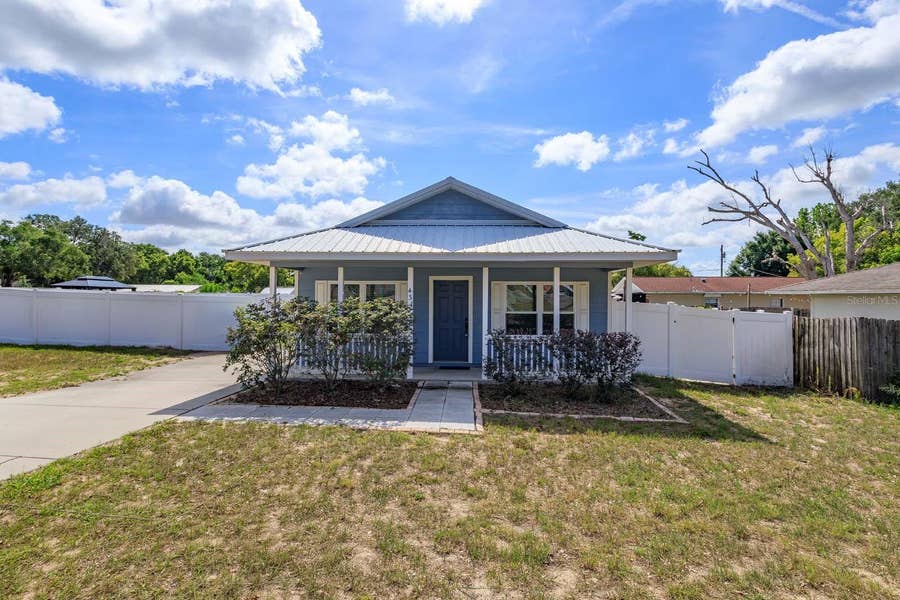 Property photo for 431 MIDWAY AVENUE, Mascotte, FL