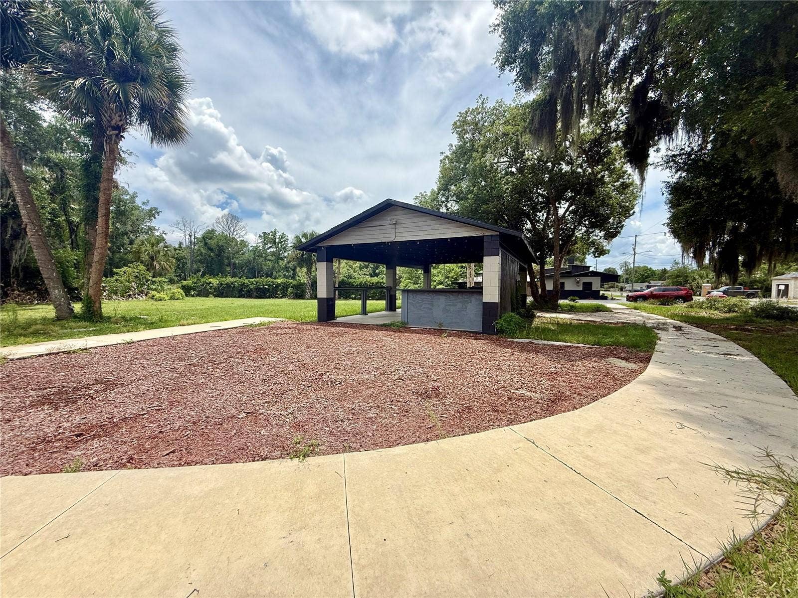 503 PALMETTO STREET, Eustis, FL 32726 Picnic pavilion