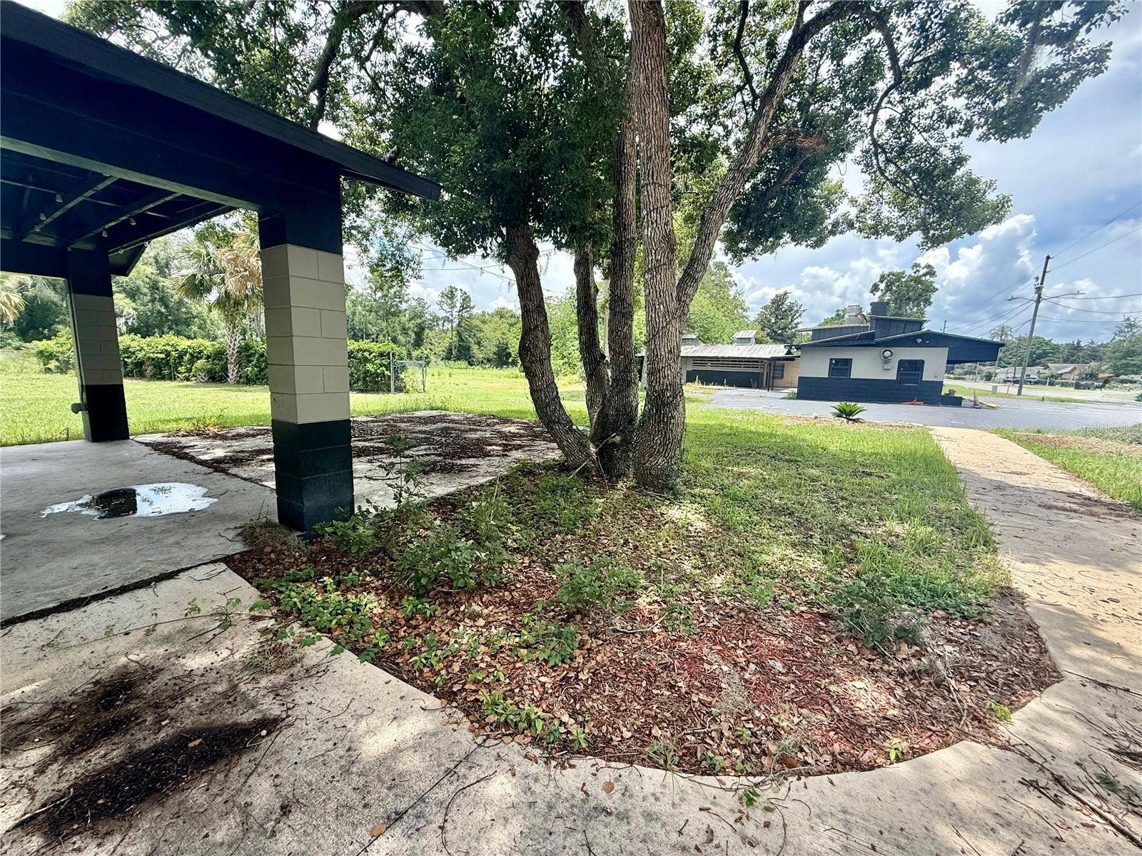 503 PALMETTO STREET, Eustis, FL 32726 Picnic pavilion