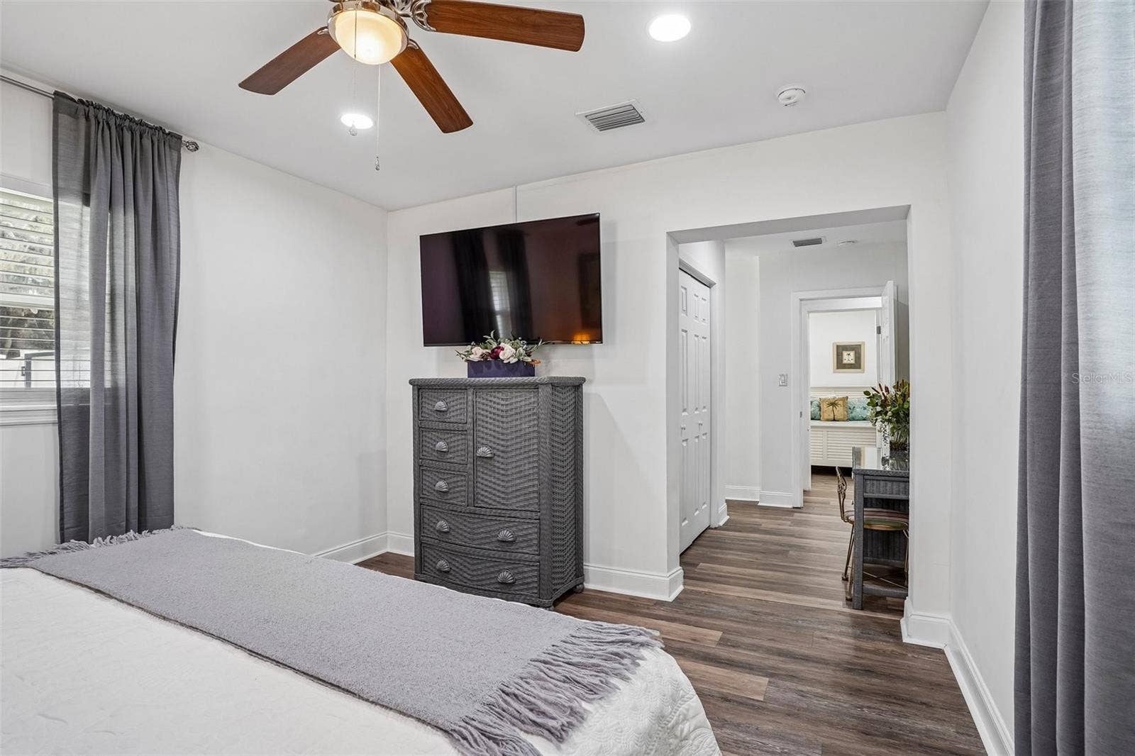 1211 MORNINGSIDE DRIVE, Mount Dora, FL 32757 1211 MORNINGSIDE DRIVE, Mount Dora, FL 32757