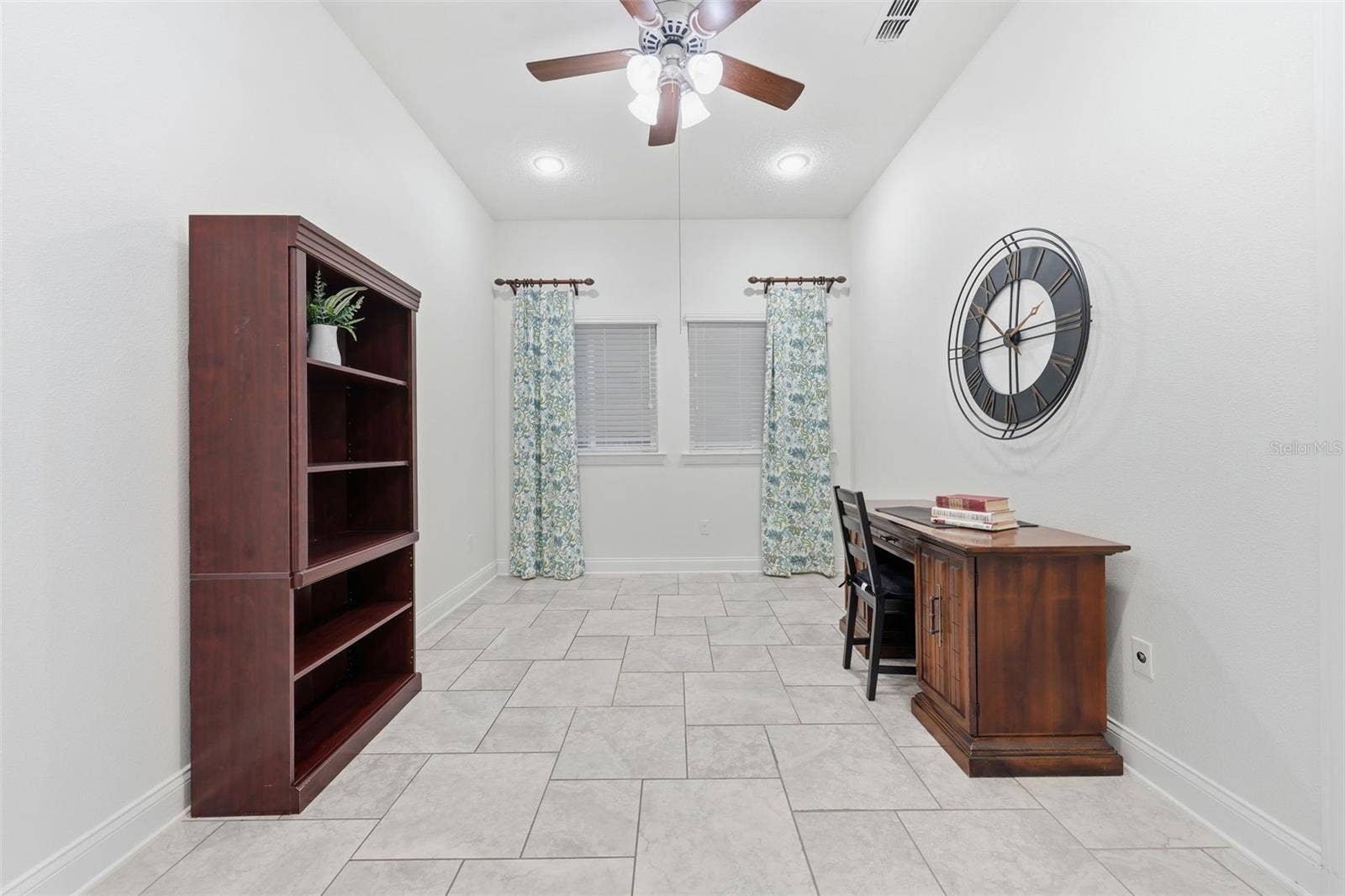 16716 ABBEY HILL COURT, Clermont, FL 34711 16716 ABBEY HILL COURT, Clermont, FL 34711