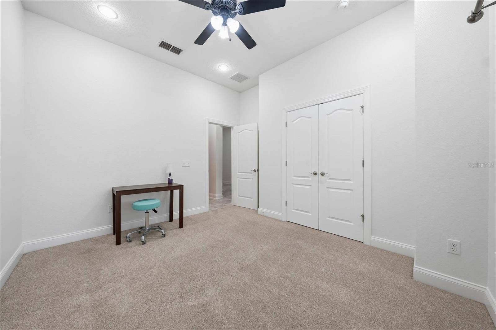 16716 ABBEY HILL COURT, Clermont, FL 34711 16716 ABBEY HILL COURT, Clermont, FL 34711