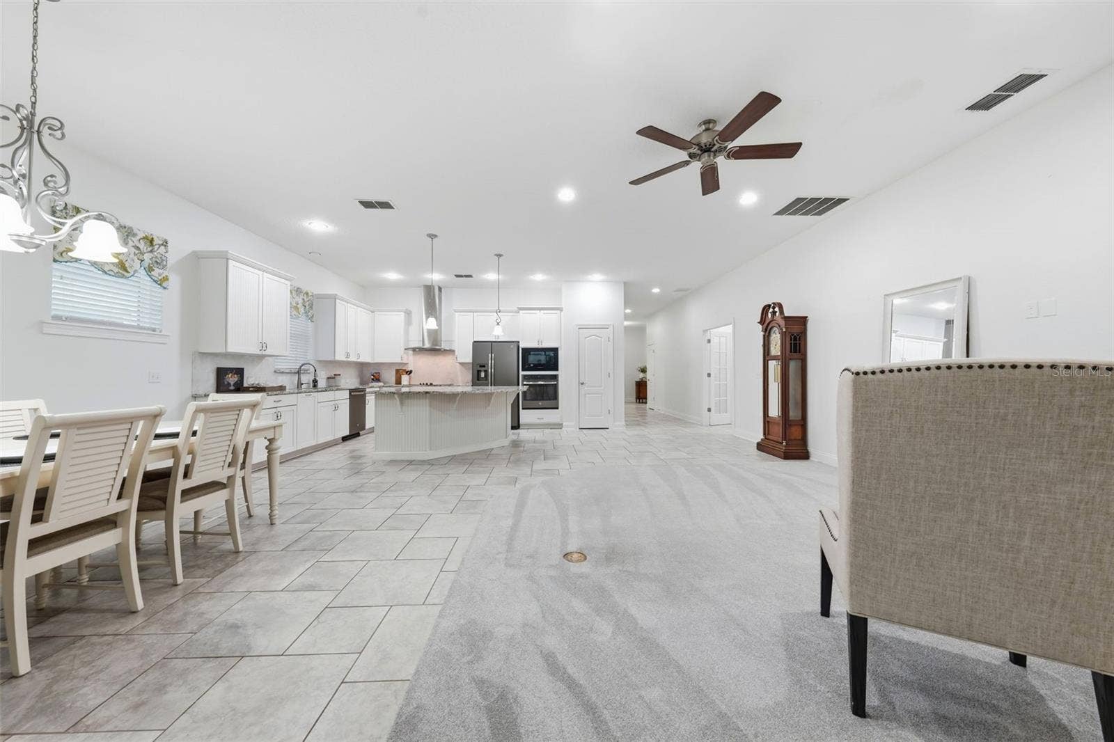 16716 ABBEY HILL COURT, Clermont, FL 34711 16716 ABBEY HILL COURT, Clermont, FL 34711