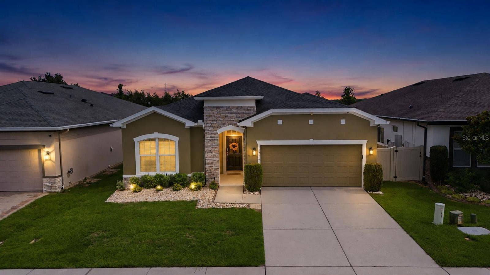 16716 ABBEY HILL COURT, Clermont, FL 34711 Welcome home to 16716 Abbey Hill Ct. in John's Lake Landing