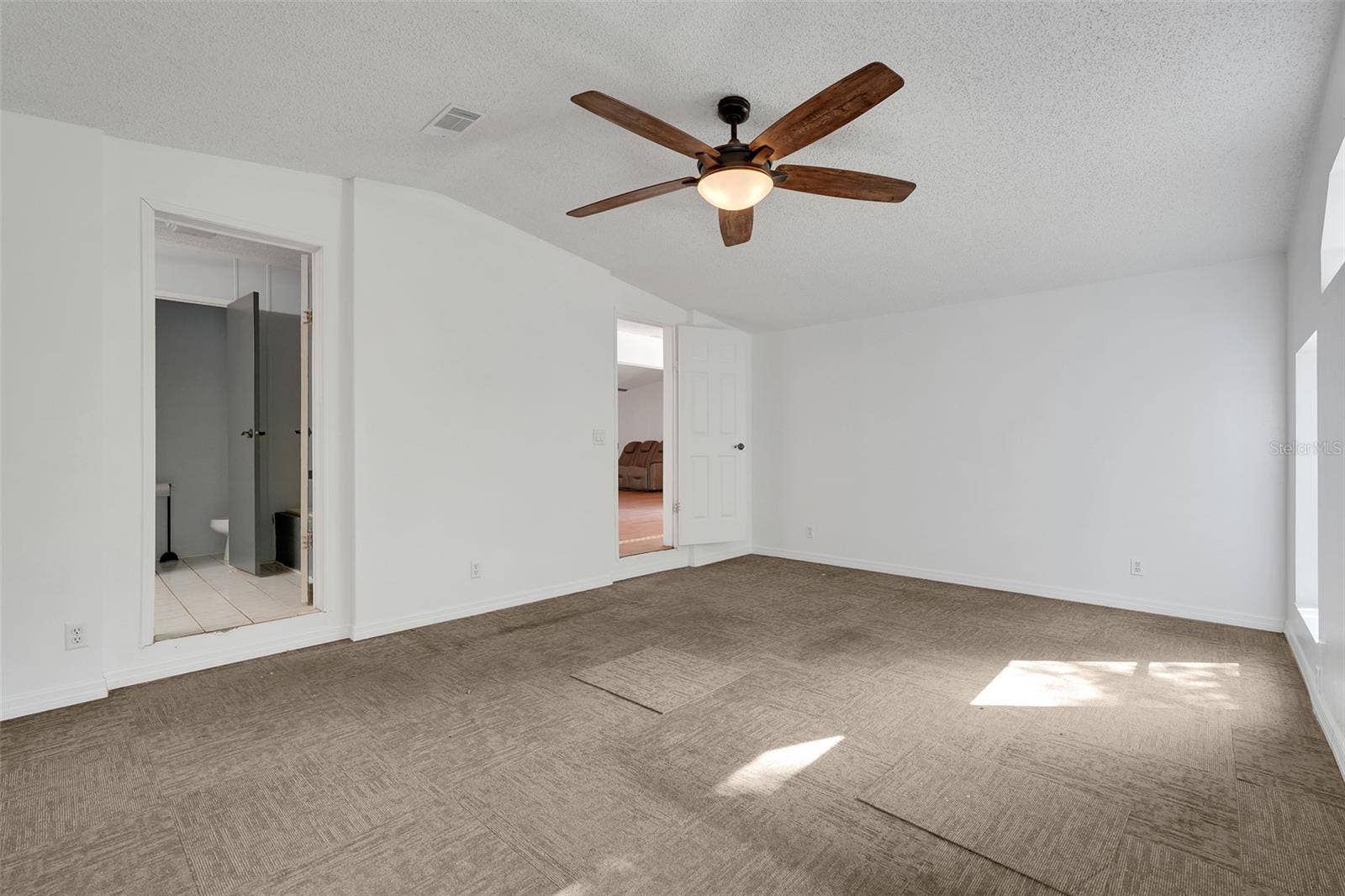 23449 THOMAS ALLEN ROAD, Howey In The Hills, FL 34737