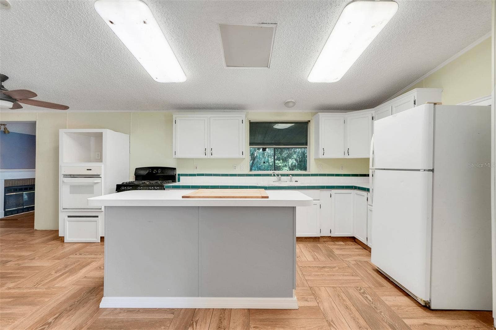 23449 THOMAS ALLEN ROAD, Howey In The Hills, FL 34737