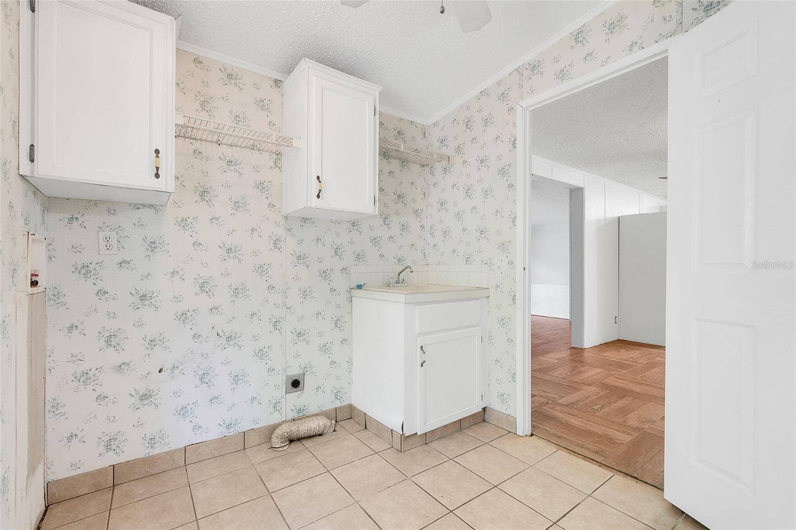 23449 THOMAS ALLEN ROAD, Howey In The Hills, FL 34737