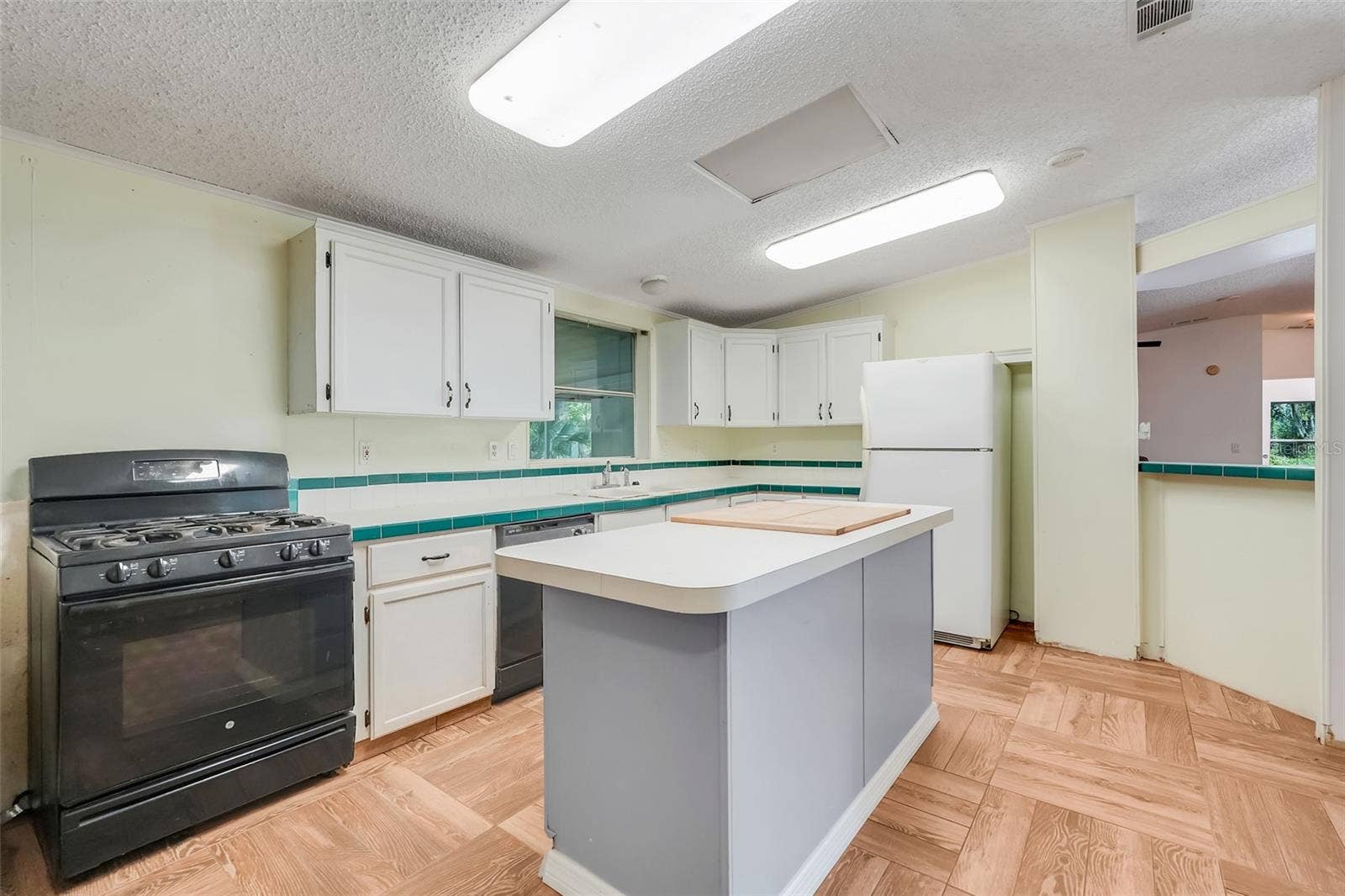 23449 THOMAS ALLEN ROAD, Howey In The Hills, FL 34737