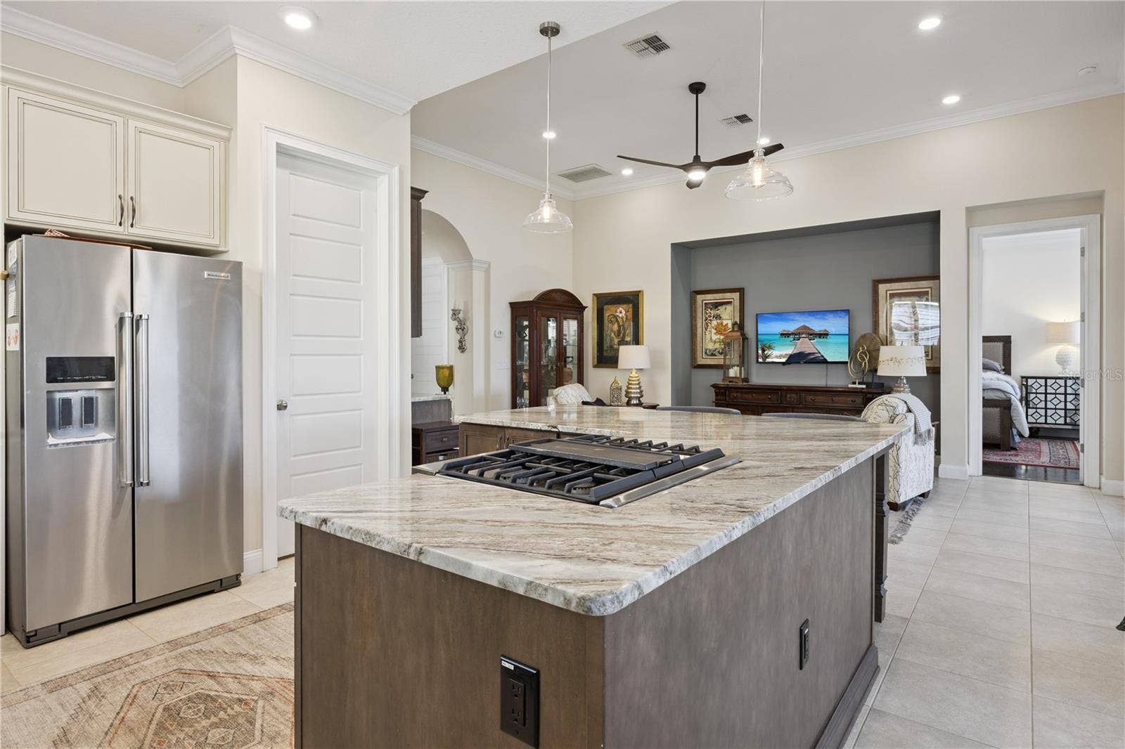 9219 SAN JOSE BOULEVARD, Howey In The Hills, FL 34737 Gas four burner cooktop.