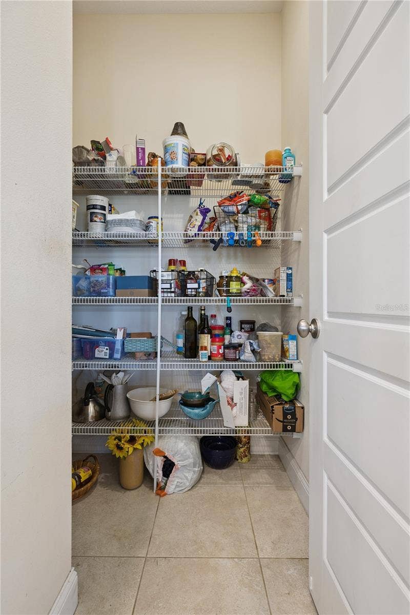 9219 SAN JOSE BOULEVARD, Howey In The Hills, FL 34737 Walking Pantry