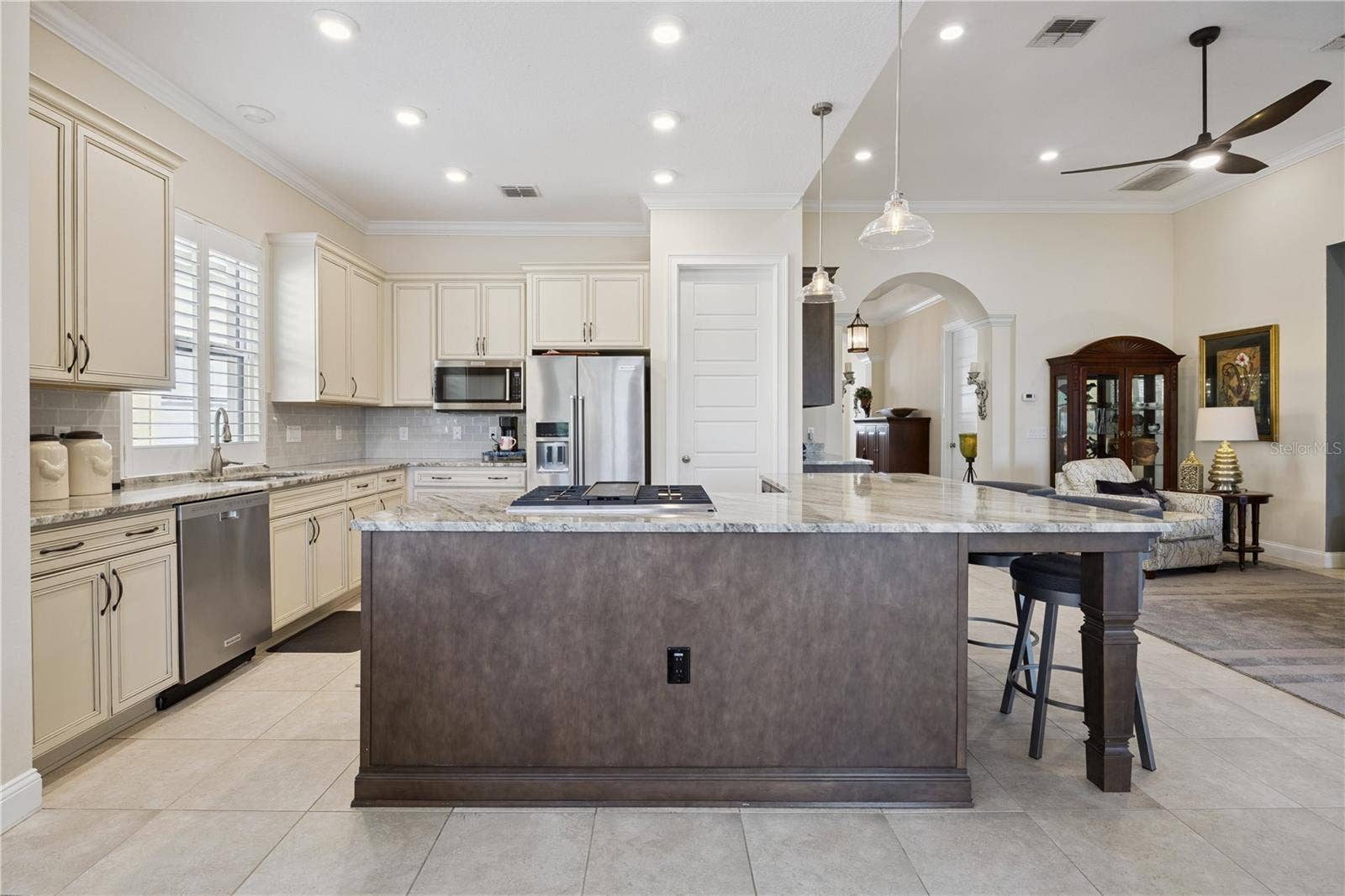 9219 SAN JOSE BOULEVARD, Howey In The Hills, FL 34737 Chef's dream kitchen-granite countertop