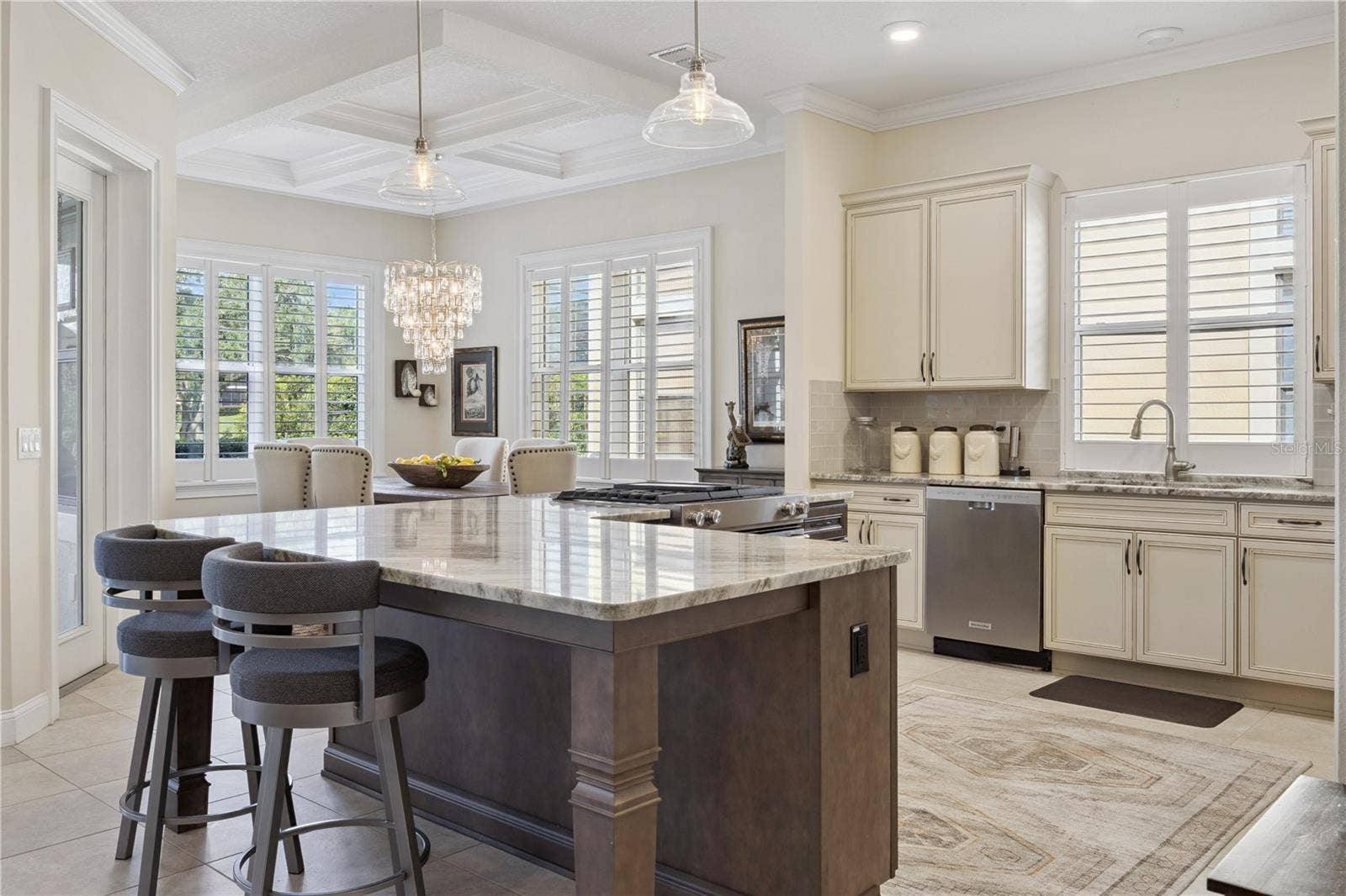 9219 SAN JOSE BOULEVARD, Howey In The Hills, FL 34737 Designed for entertainment.