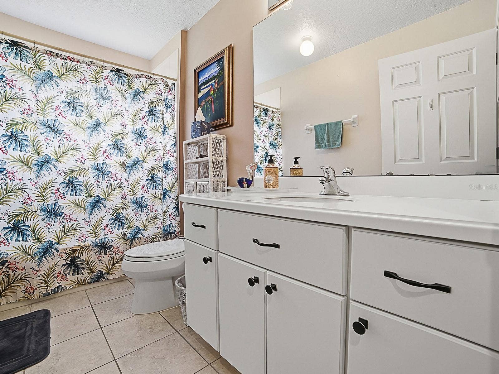 5052 CHINA SEA, Tavares, FL 32778 Guest Bathroom