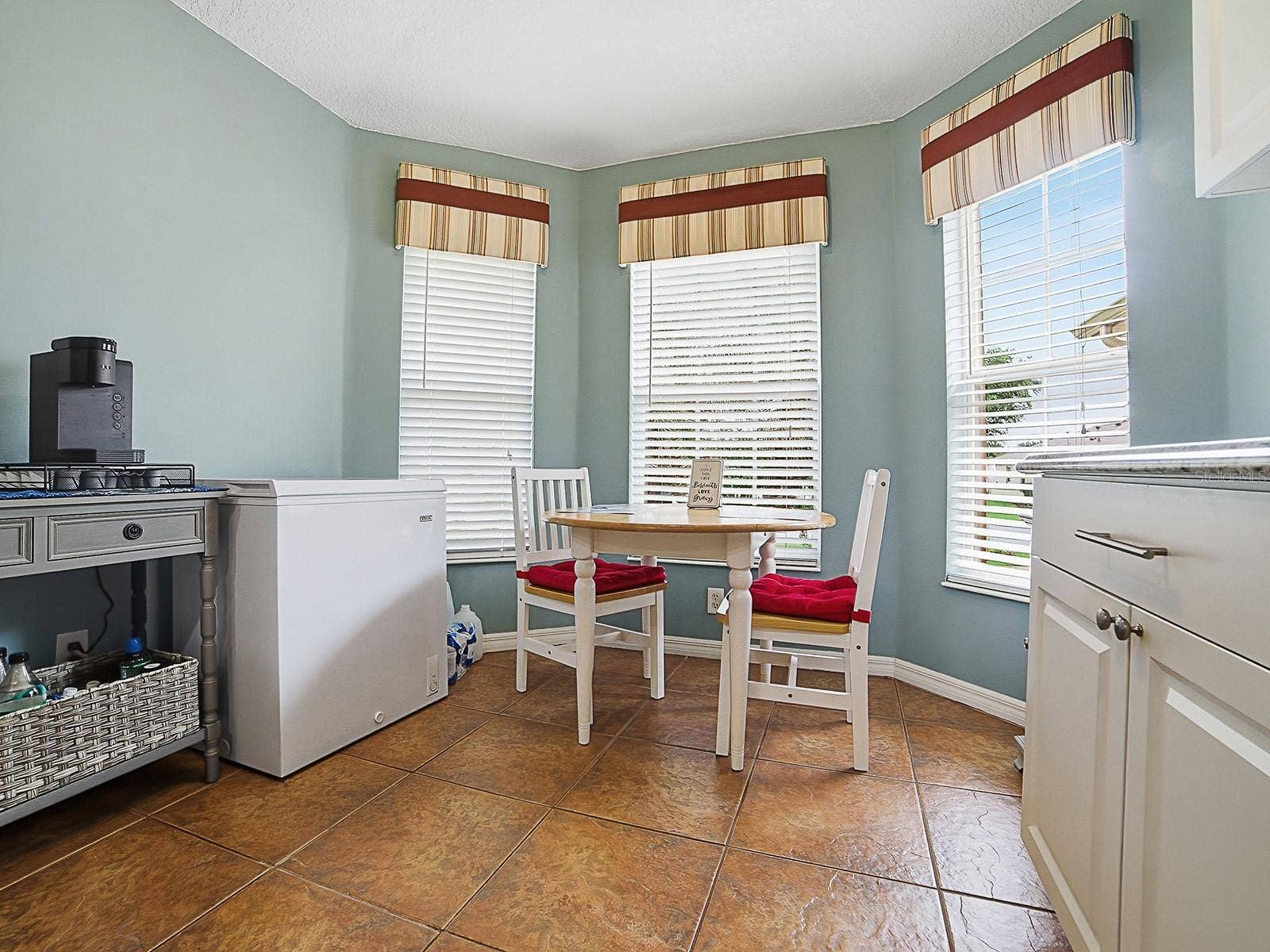 5052 CHINA SEA, Tavares, FL 32778 5052 CHINA SEA, Tavares, FL 32778