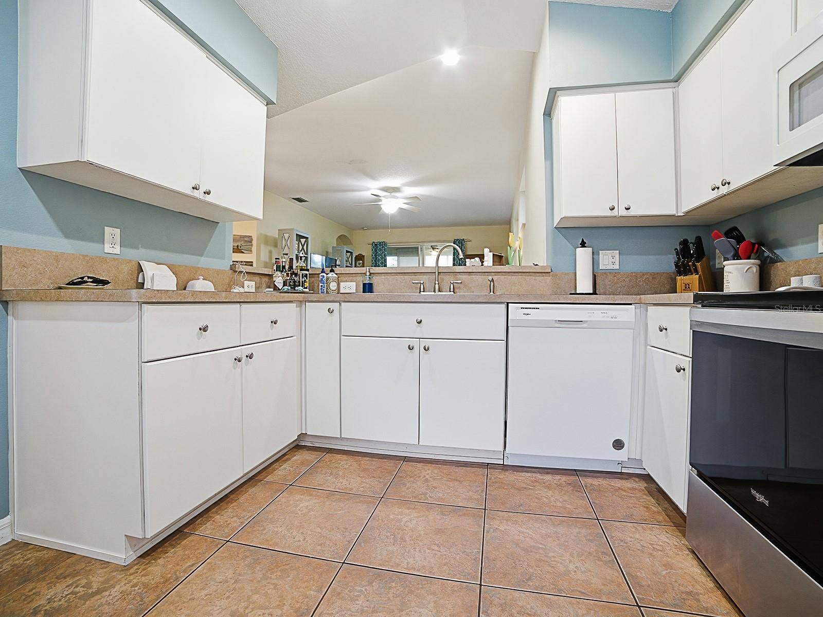 5052 CHINA SEA, Tavares, FL 32778 5052 CHINA SEA, Tavares, FL 32778