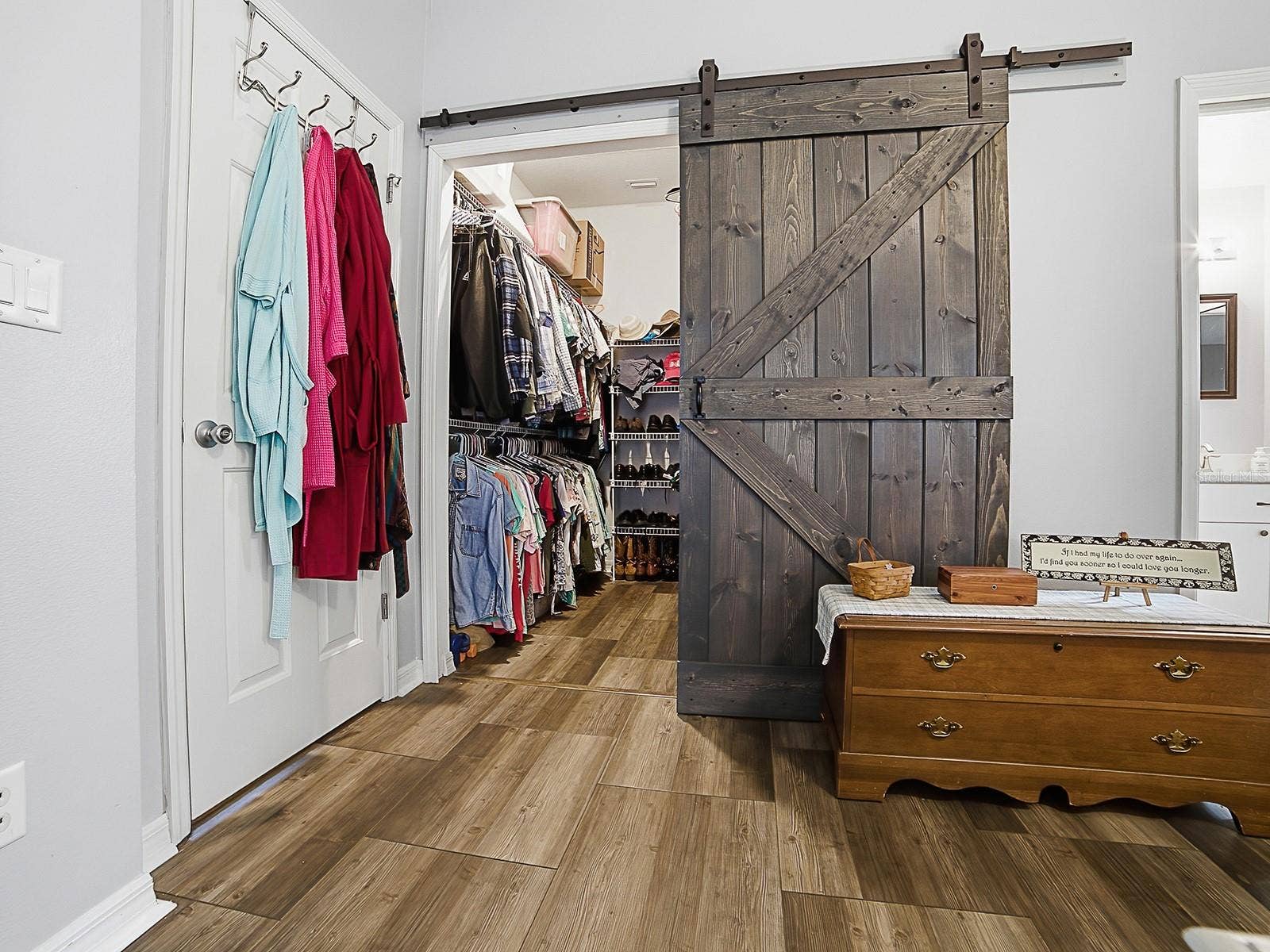 5052 CHINA SEA, Tavares, FL 32778 Walk in Closet