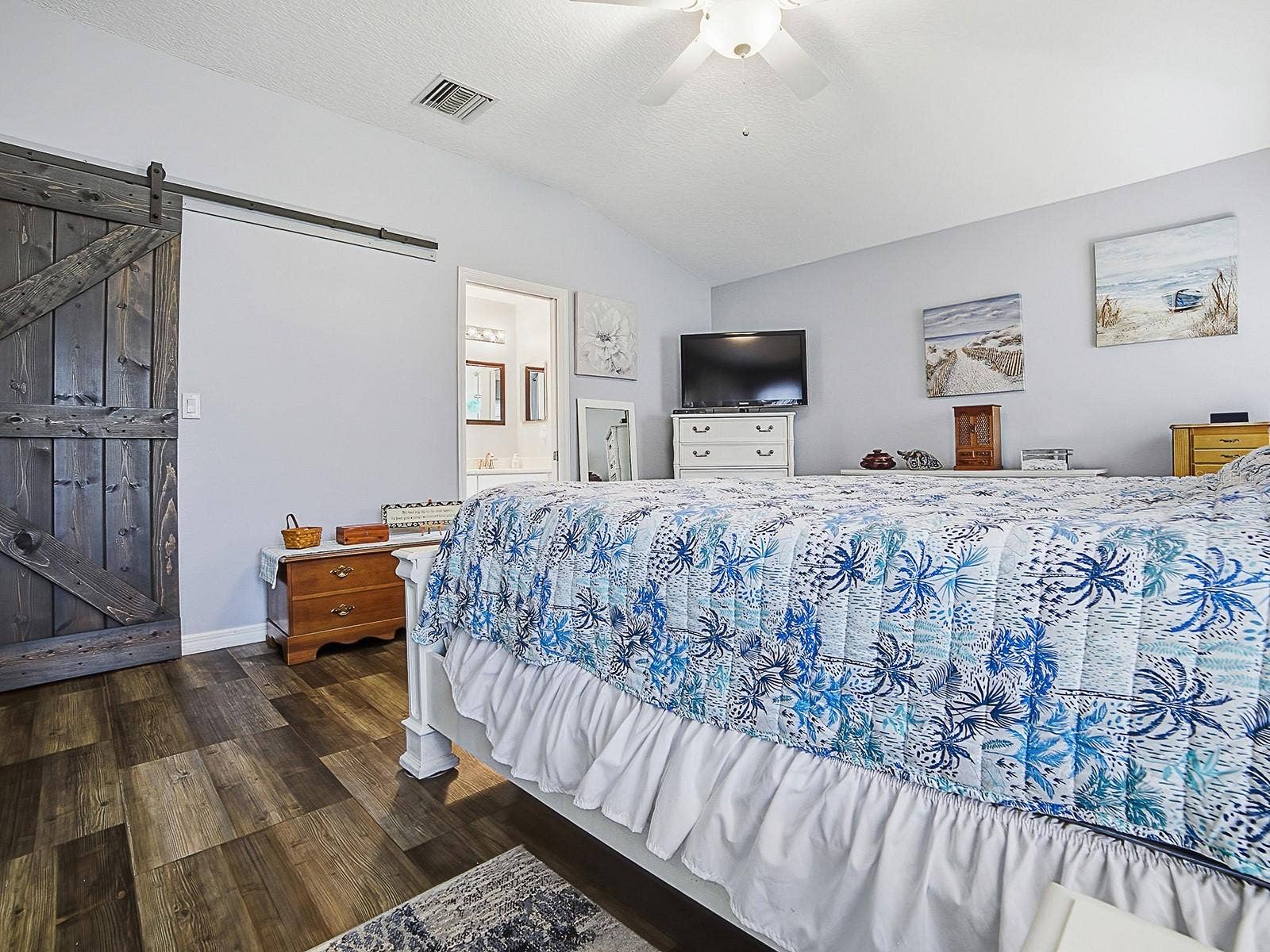5052 CHINA SEA, Tavares, FL 32778 5052 CHINA SEA, Tavares, FL 32778