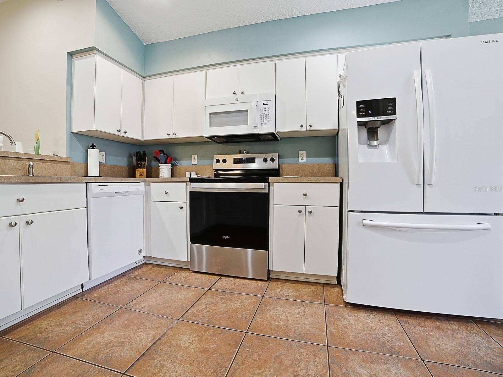 5052 CHINA SEA, Tavares, FL 32778 5052 CHINA SEA, Tavares, FL 32778