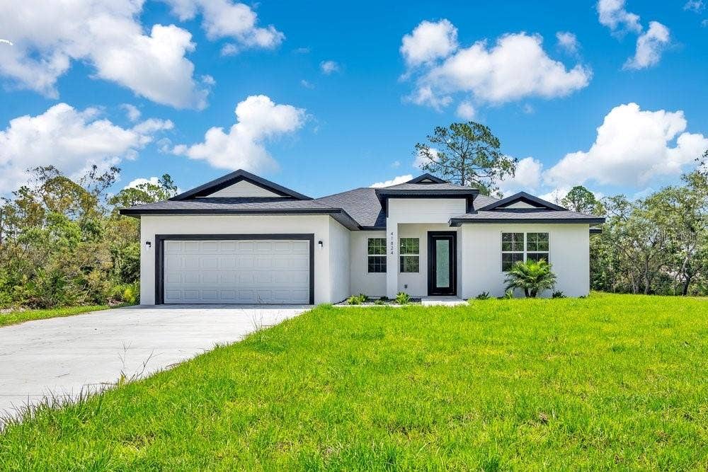 41824 ASPEN STREET, Eustis, FL 32736 41824 ASPEN STREET, Eustis, FL 32736