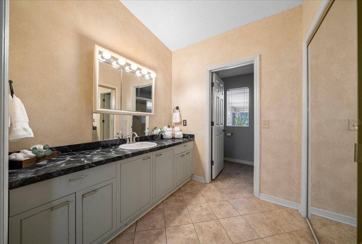 1133 DEL TORO DRIVE, Lady Lake, FL 32159 Master Bathroom