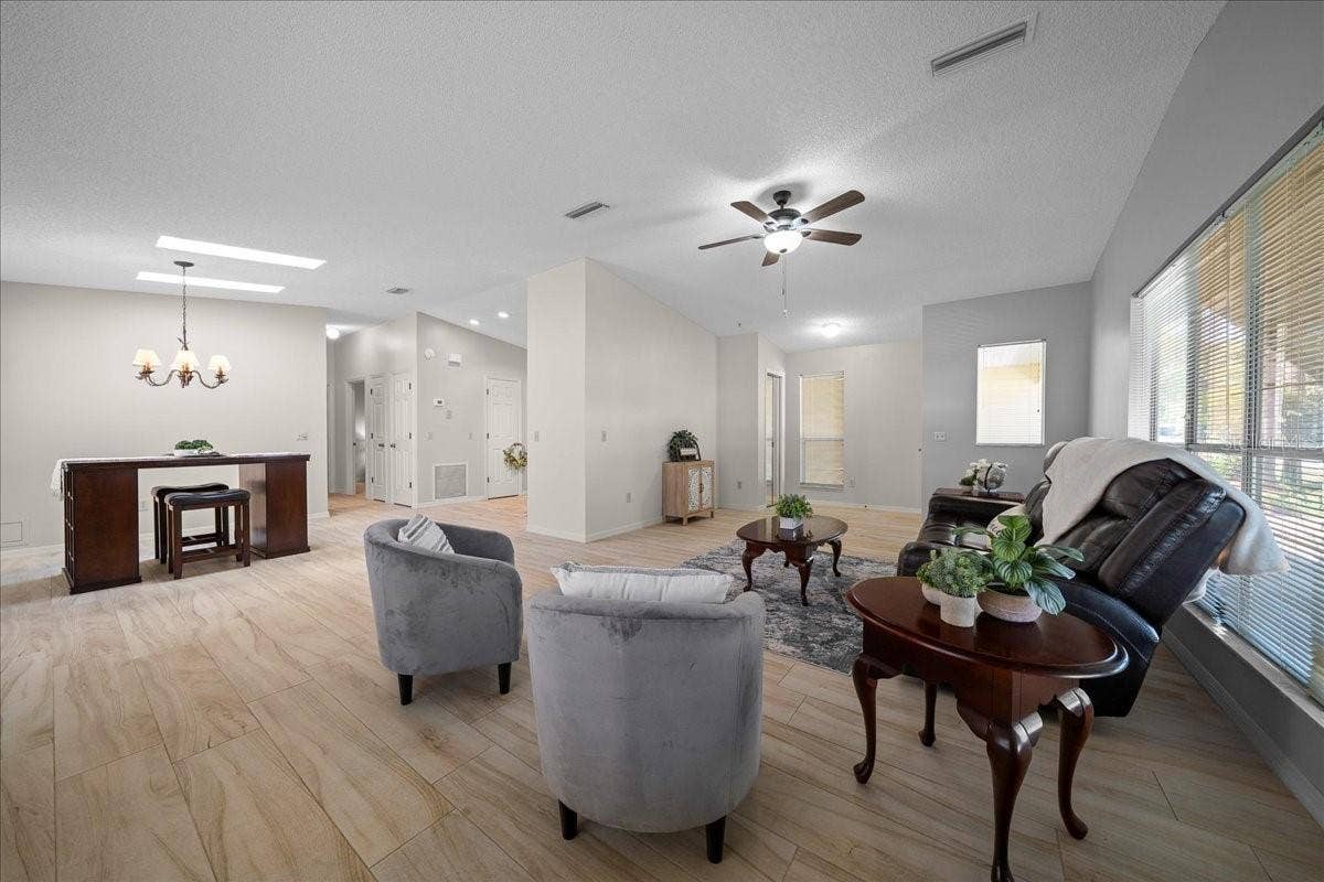 1133 DEL TORO DRIVE, Lady Lake, FL 32159 1133 DEL TORO DRIVE, Lady Lake, FL 32159