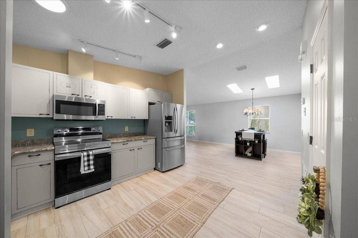 1133 DEL TORO DRIVE, Lady Lake, FL 32159 1133 DEL TORO DRIVE, Lady Lake, FL 32159