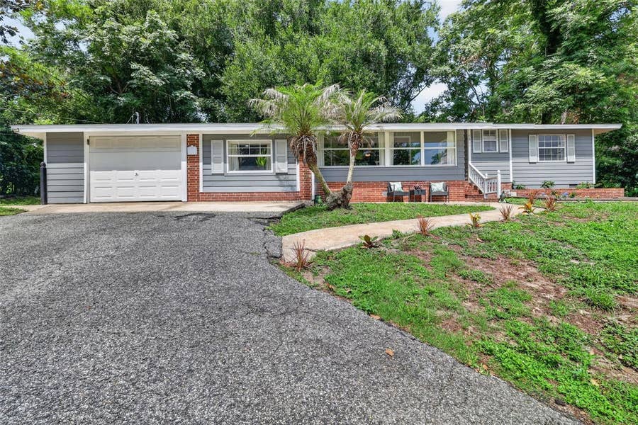 Property photo for 1811 HILLTOP DRIVE, Mount Dora, FL