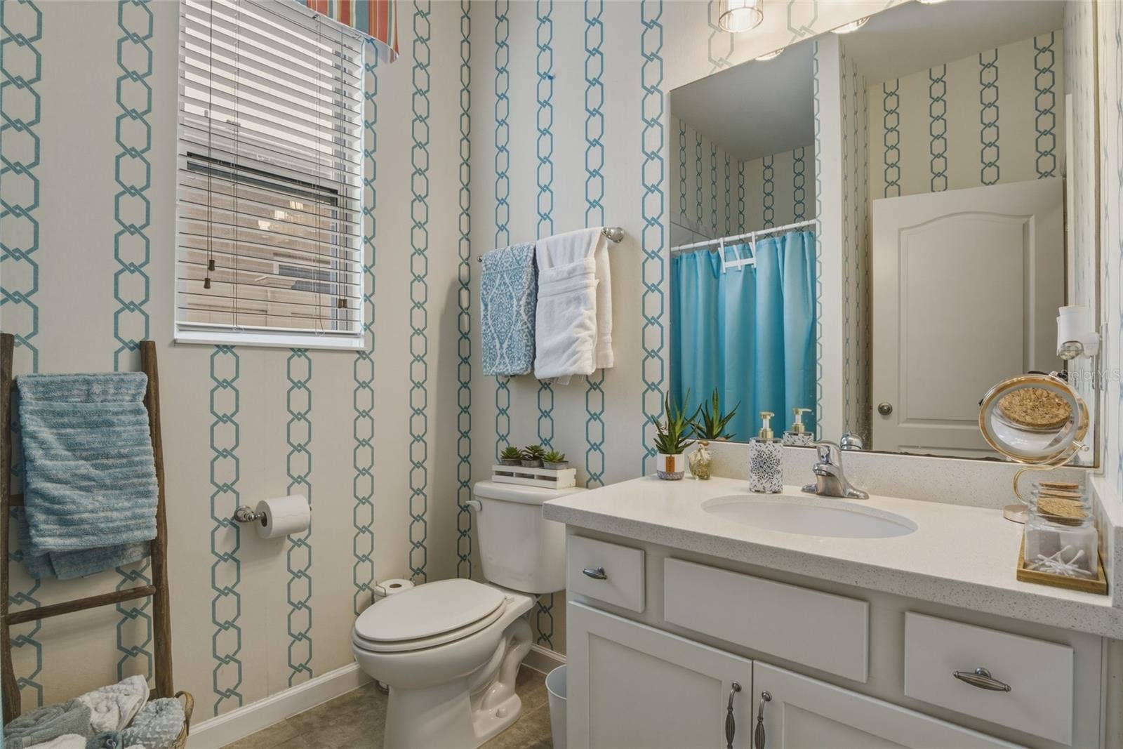 16742 ABBEY HILL COURT, Clermont, FL 34711 First Floor Bathroom