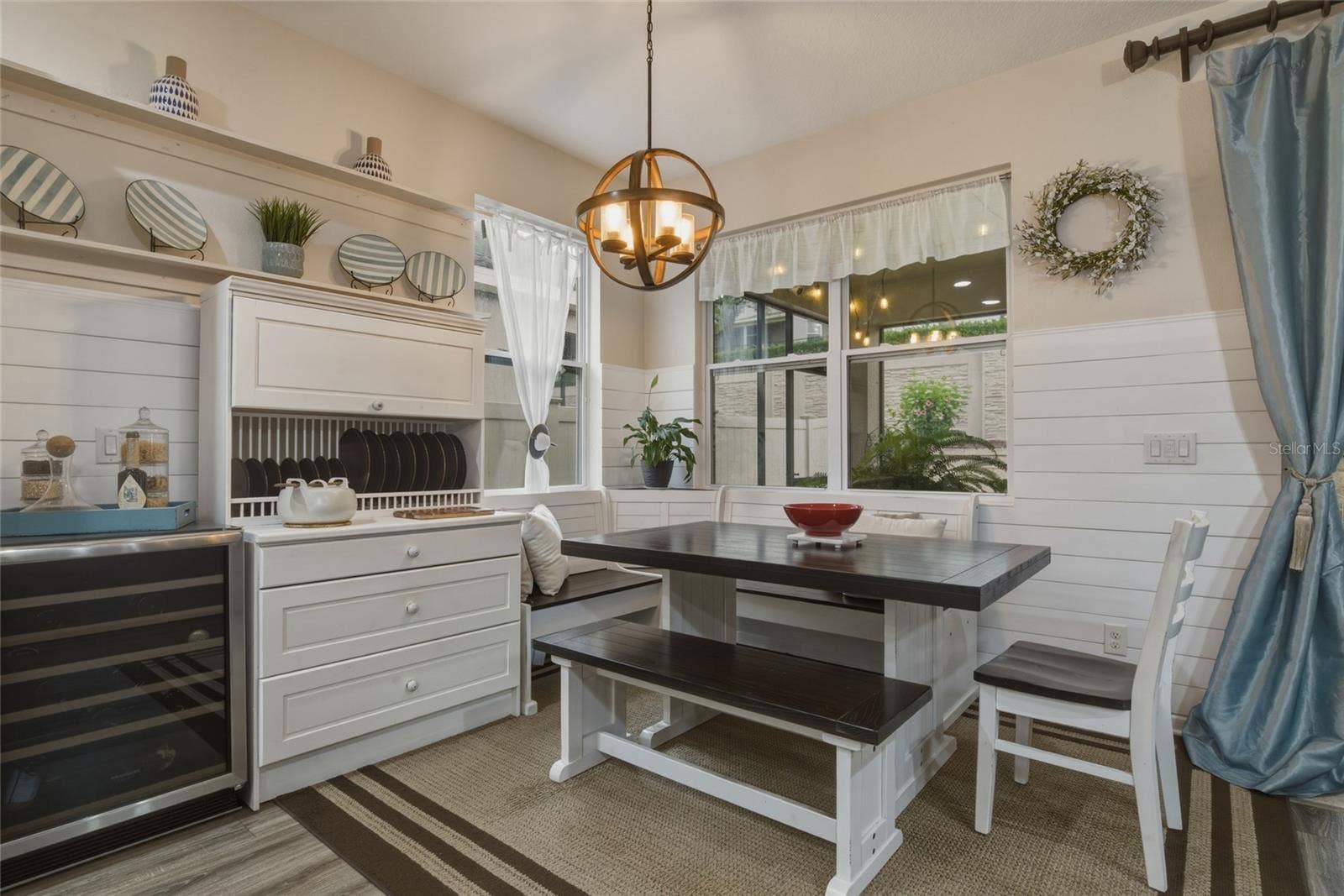 16742 ABBEY HILL COURT, Clermont, FL 34711 Casual Dinning Area