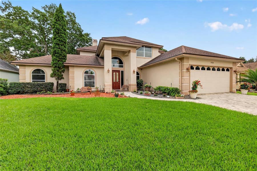Property photo for 1920 EDGEWATER DRIVE, Mount Dora, FL