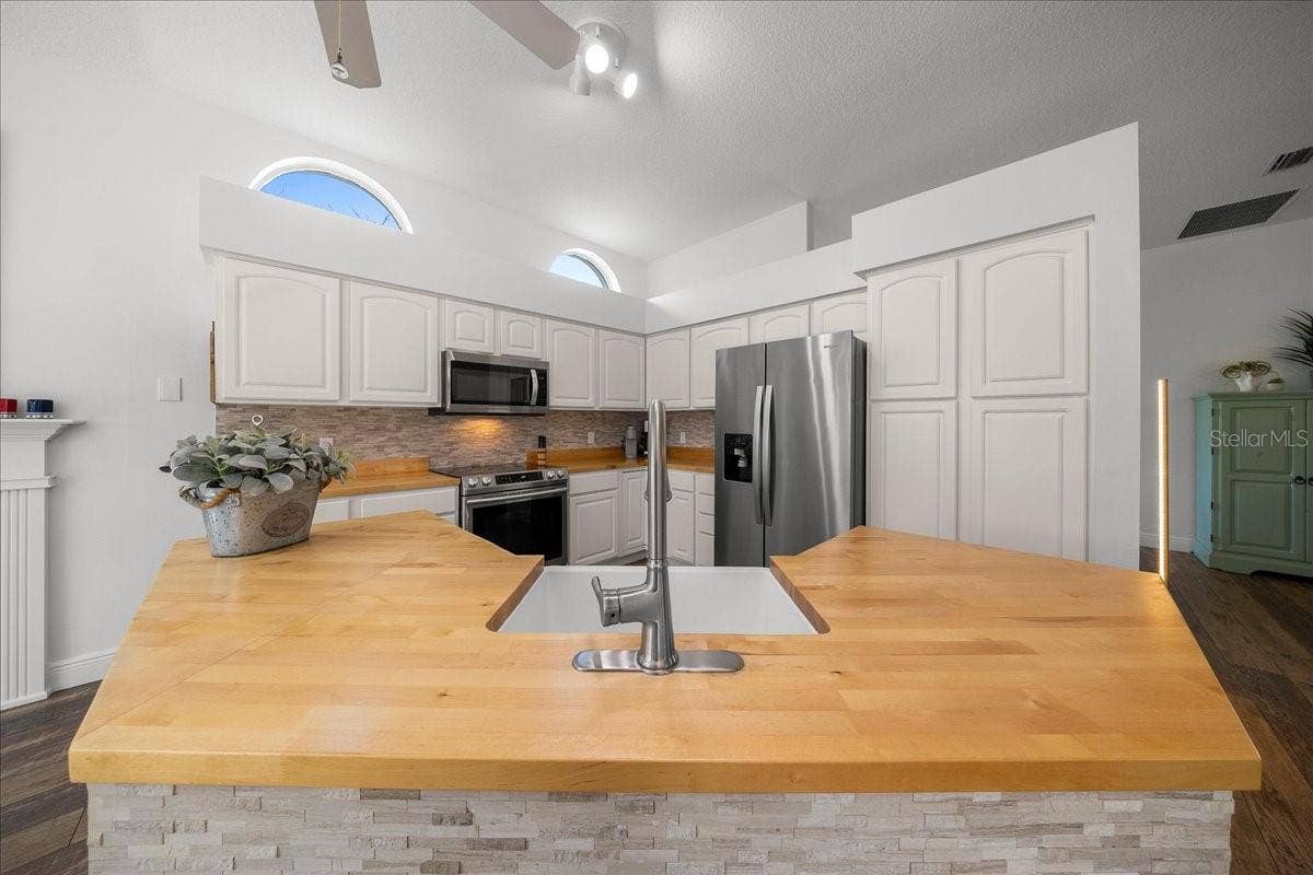 Natural Light & Tile Island and Backsplash