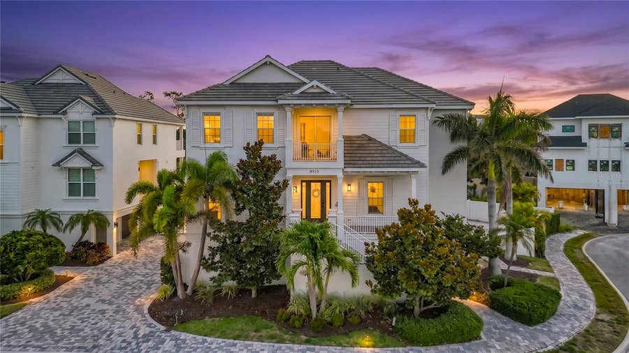 Property photo for 6925 BOCHI CIRCLE, Sarasota, FL