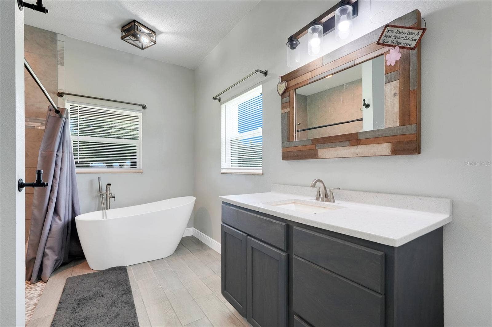 21301 QUAIL HAMMOCK LANE, Groveland, FL 34736 In-Law Suite Primary Bathroom