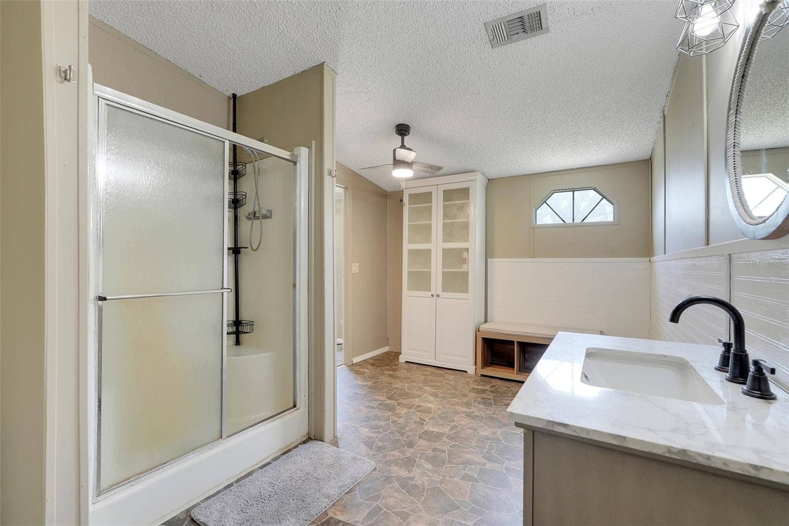 21301 QUAIL HAMMOCK LANE, Groveland, FL 34736 Mobile Home Primary Bathroom