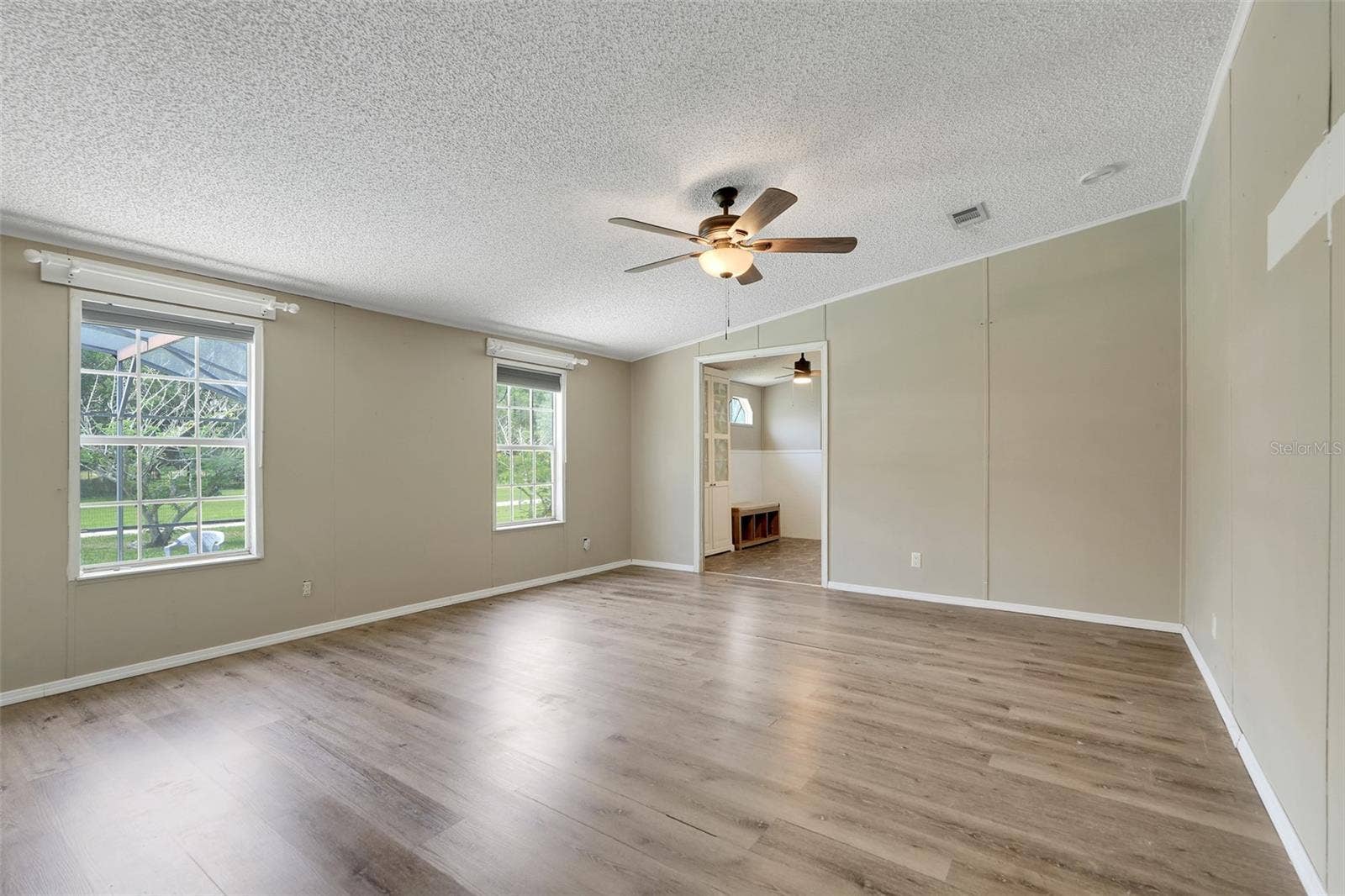 21301 QUAIL HAMMOCK LANE, Groveland, FL 34736 Mobile Home Primary Bedroom