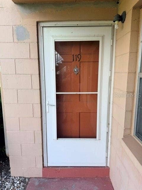 1100 E CAROLINE STREET, #119, Tavares, FL 32778