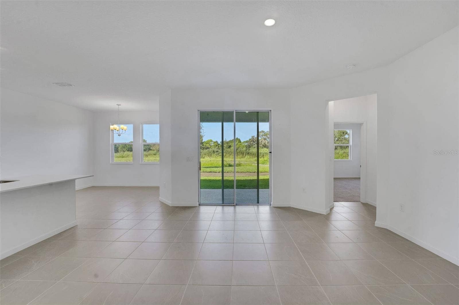 300 MEREDITH BOULEVARD, Winter Haven, FL 33881 300 MEREDITH BOULEVARD, Winter Haven, FL 33881