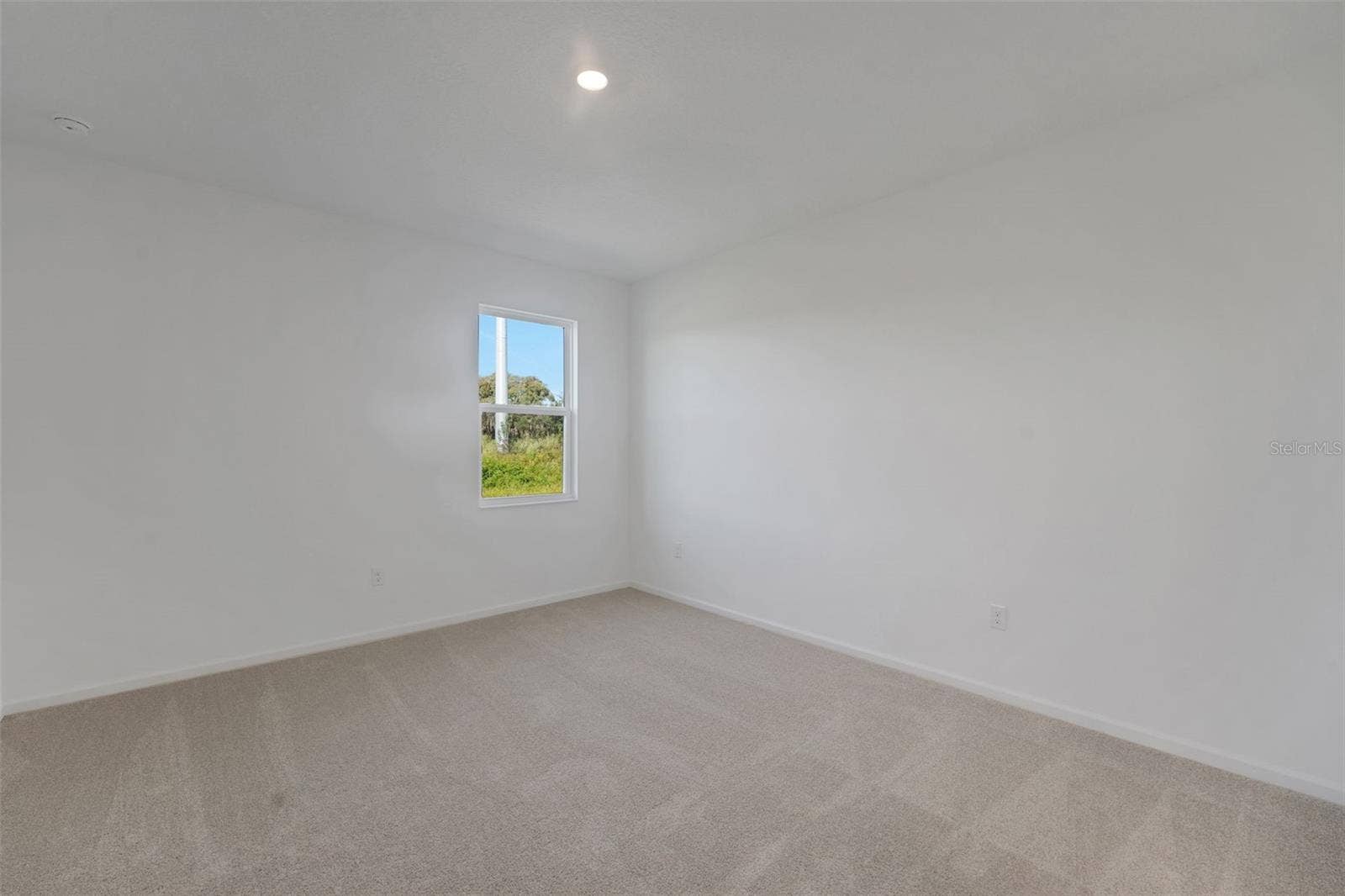 300 MEREDITH BOULEVARD, Winter Haven, FL 33881 300 MEREDITH BOULEVARD, Winter Haven, FL 33881