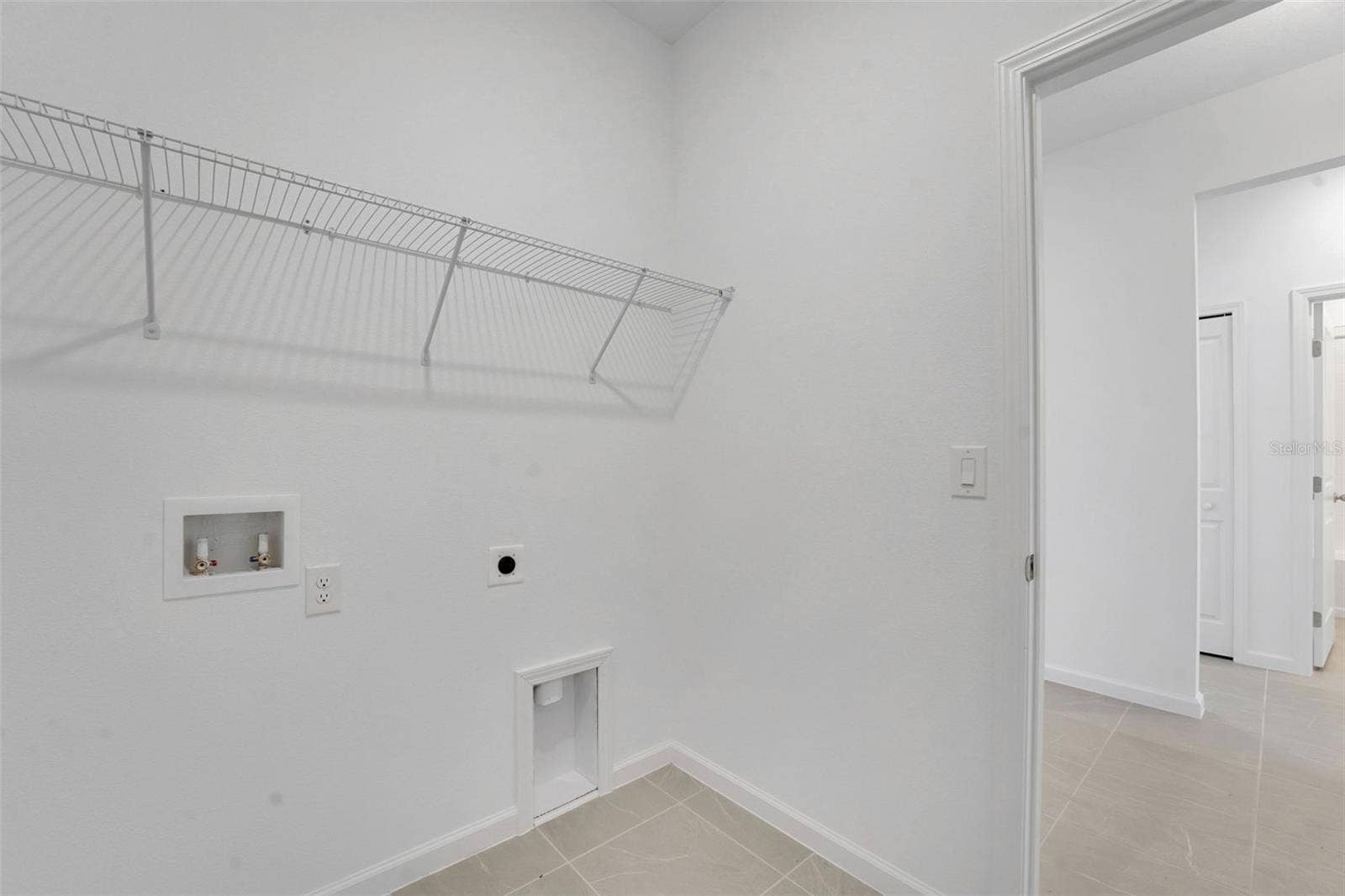 300 MEREDITH BOULEVARD, Winter Haven, FL 33881 300 MEREDITH BOULEVARD, Winter Haven, FL 33881