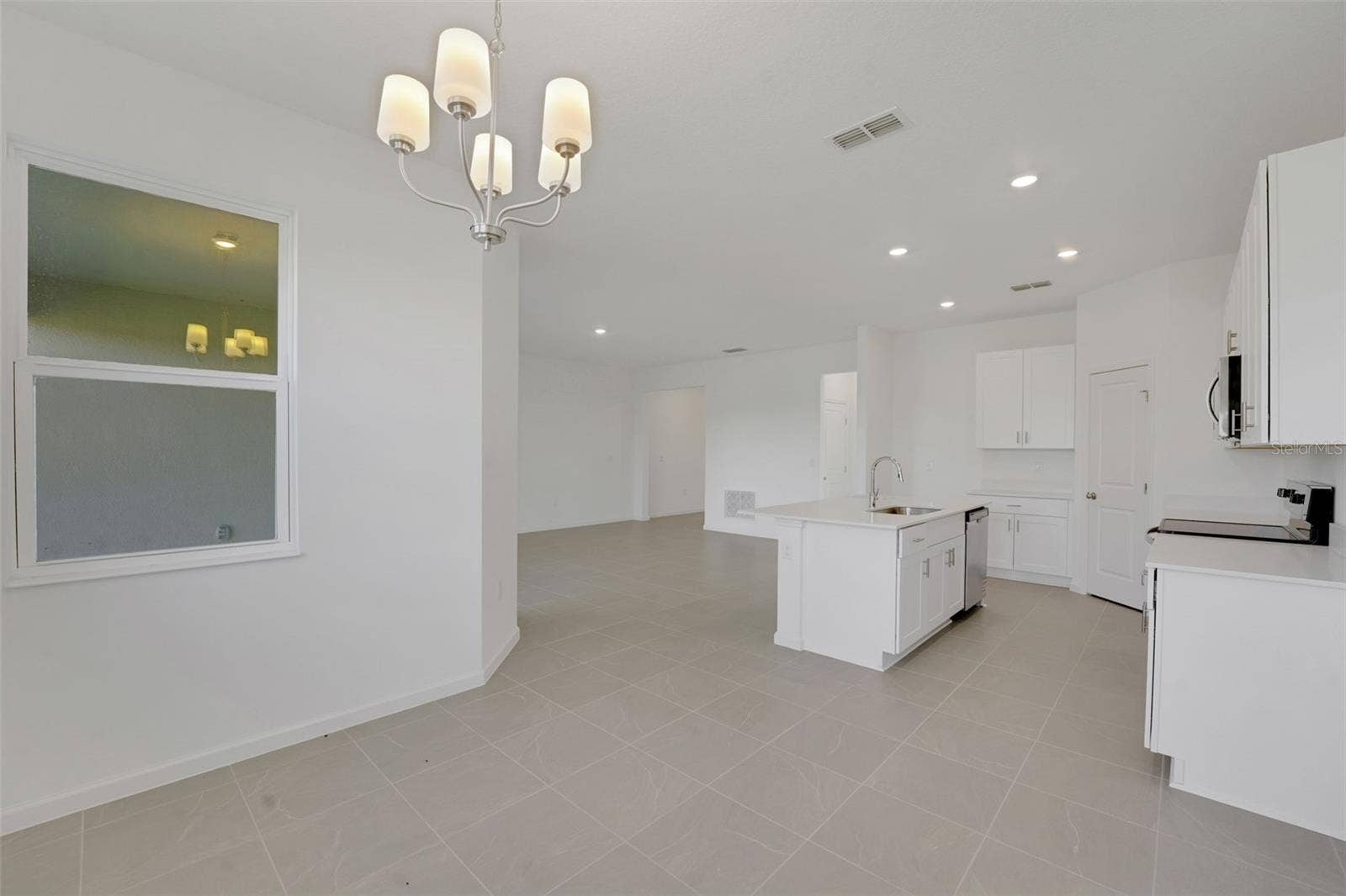 300 MEREDITH BOULEVARD, Winter Haven, FL 33881 300 MEREDITH BOULEVARD, Winter Haven, FL 33881