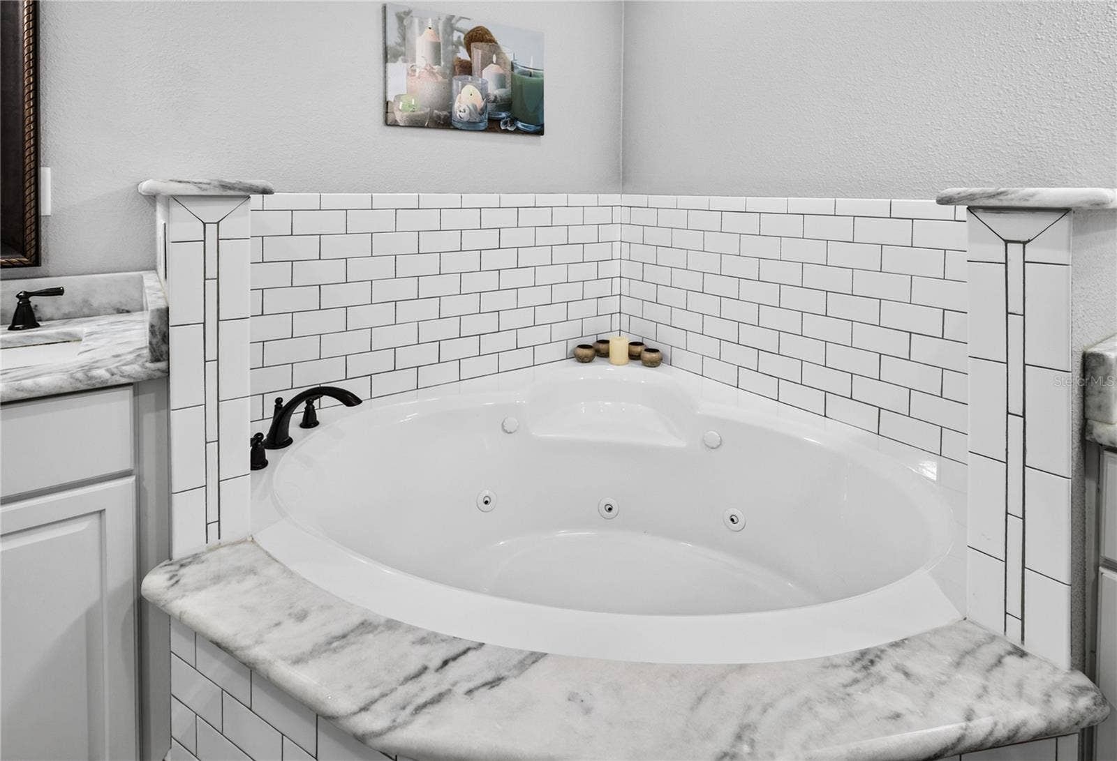 102 N CLAYTON STREET, Mount Dora, FL 32757 Primary Bath