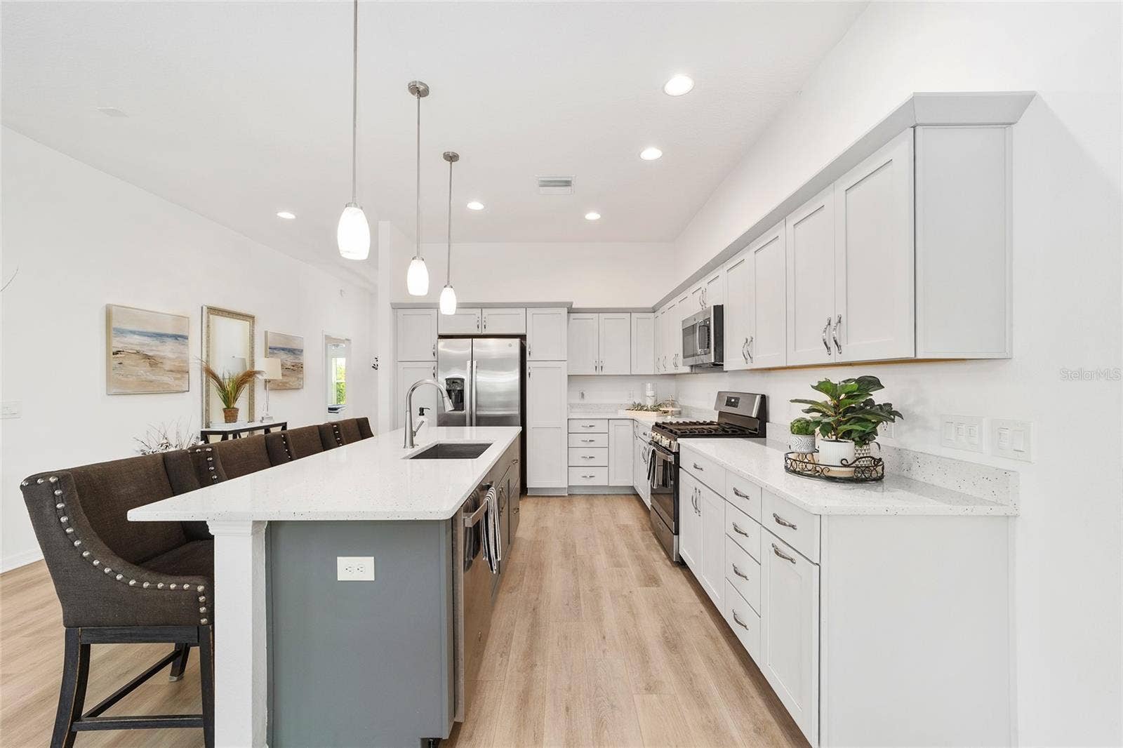 6557 MCKNIGHT LOOP, The Villages, FL 34762 6557 MCKNIGHT LOOP, The Villages, FL 34762